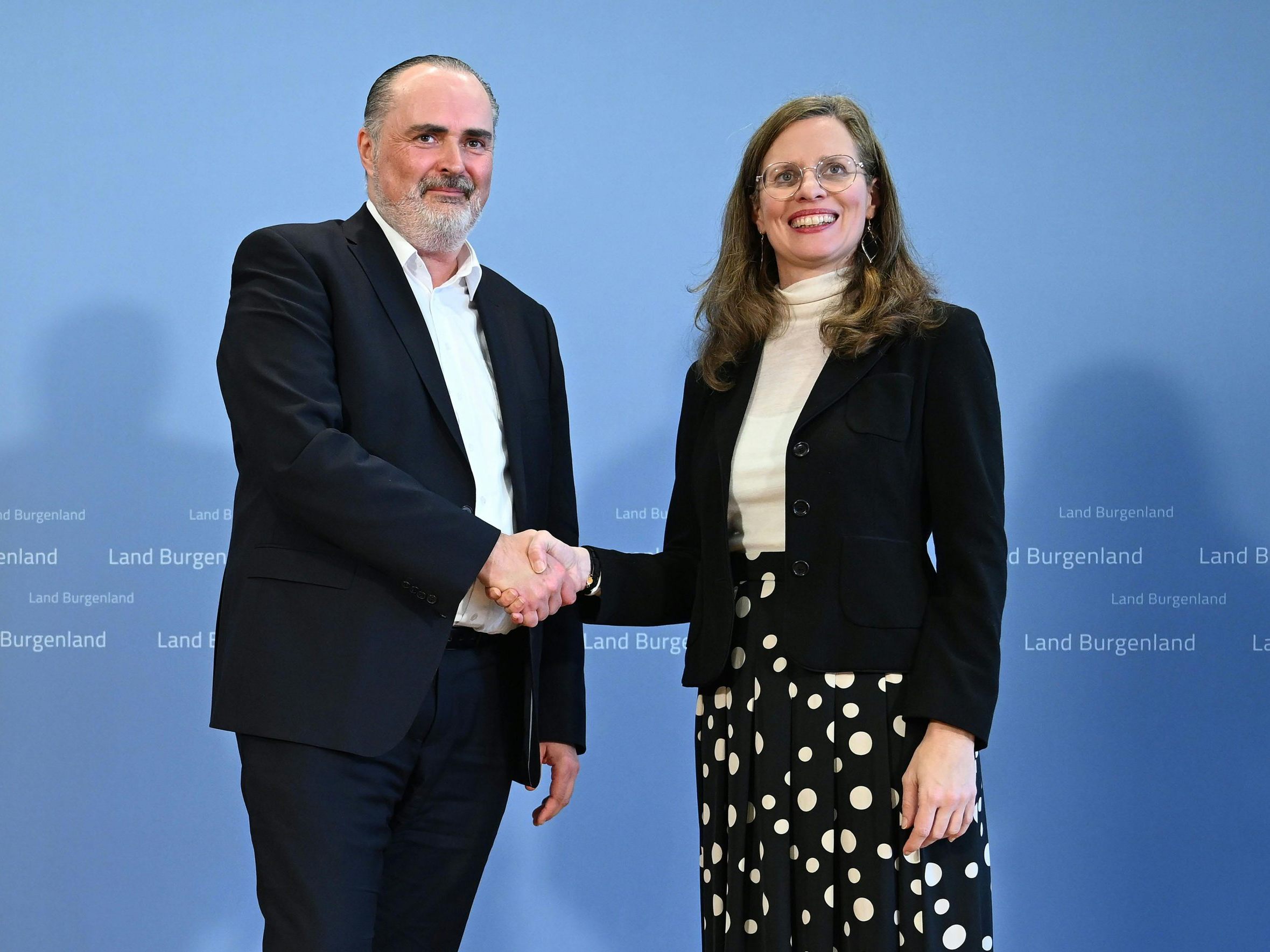 Auf über 130 Seiten haben SPÖ und Grüne ihre Vorhaben in den verschiedensten Bereichen zusammengefasst.