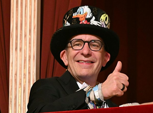 ABD0256_20250227 – WIEN – STERREICH: Investment Punk am Donnerstag, 27. Februar 2025, anlsslich des Opernballs in der Wiener Staatsoper. ++ WIR WEISEN AUSDRCKLICH DARAUF HIN, DASS EINE VERWENDUNG DES BILDES AUS MEDIEN- UND/ODER URHEBERRECHTLICHEN GRNDEN AUSSCHLIESSLICH IM ZUSAMMENHANG MIT DEM ANGEFHRTEN ZWECK UND REDAKTIONELL ERFOLGEN DARF – VOLLSTNDIGE COPYRIGHTNENNUNG VERPFLICHTEND ++. – FOTO: APA/ROLAND SCHLAGER