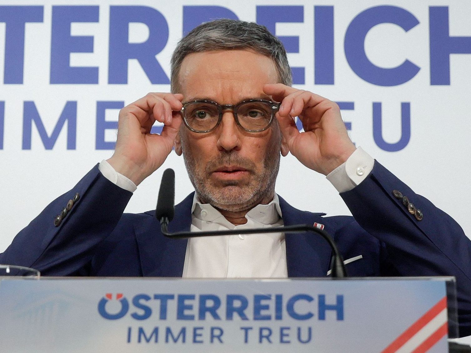 Gegenseitige Schuldzuweisungen Gegenseitige Schuldzuweisungen