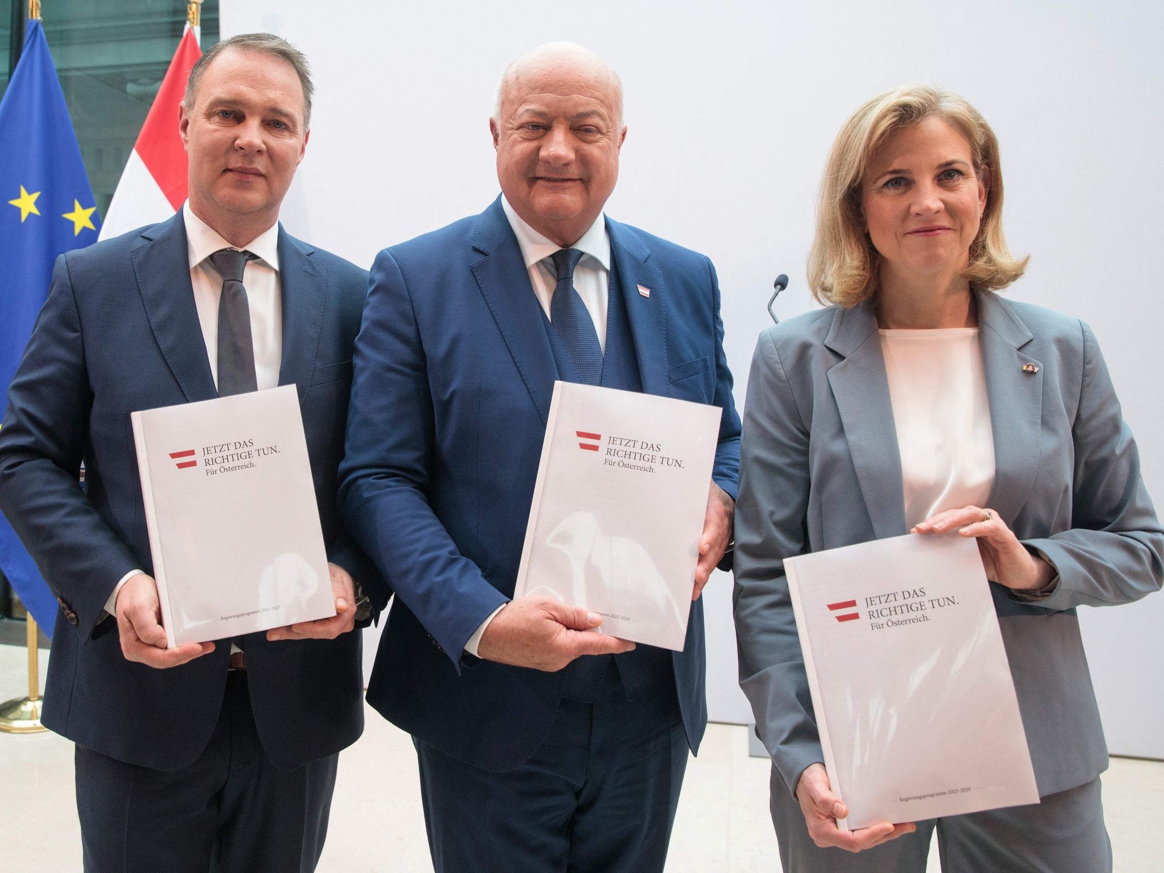Die Angelobung der Koalition ist wohl am Montag.