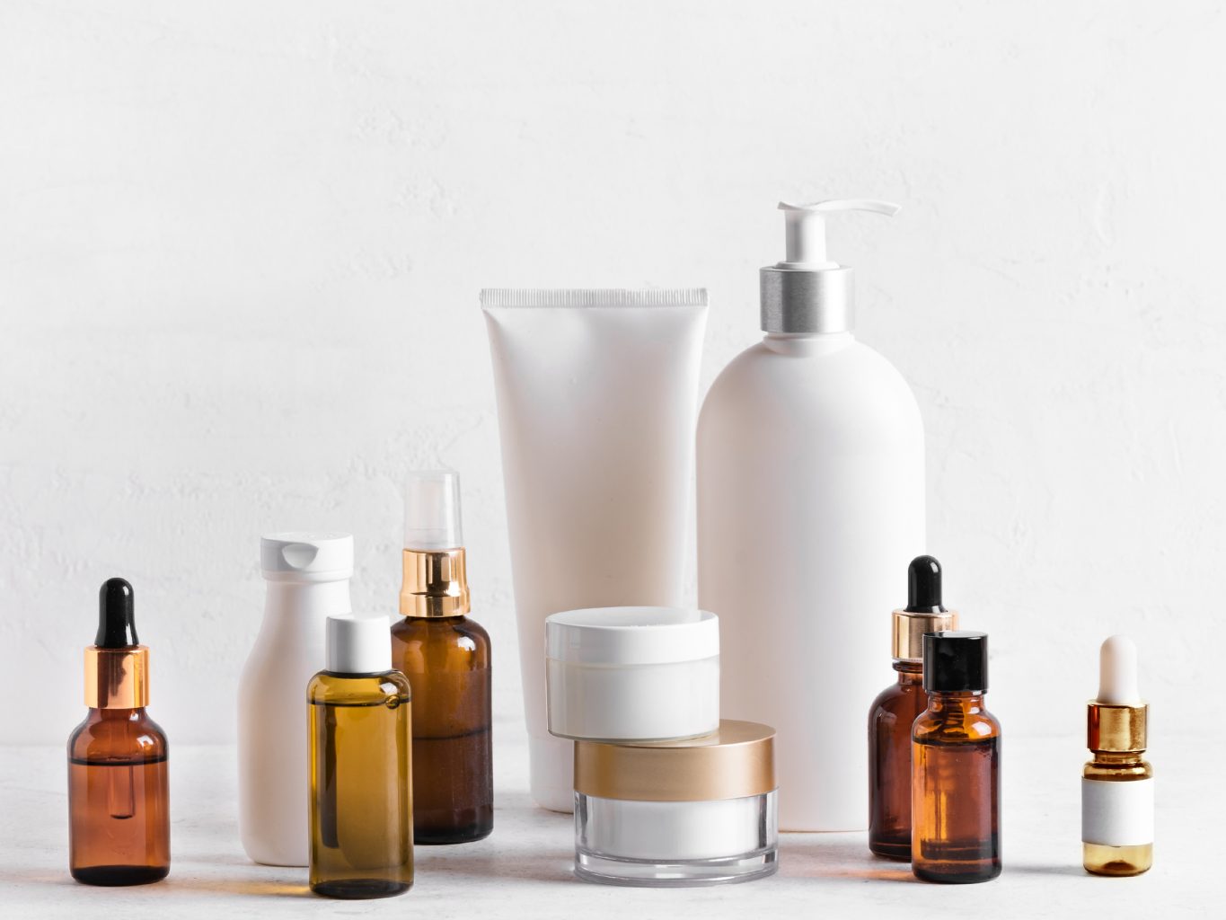 Fast alle heimischen Haushalte kaufen Kosmetik und Körperpflegeprodukte. Fast alle heimischen Haushalte kaufen Kosmetik und Körperpflegeprodukte.