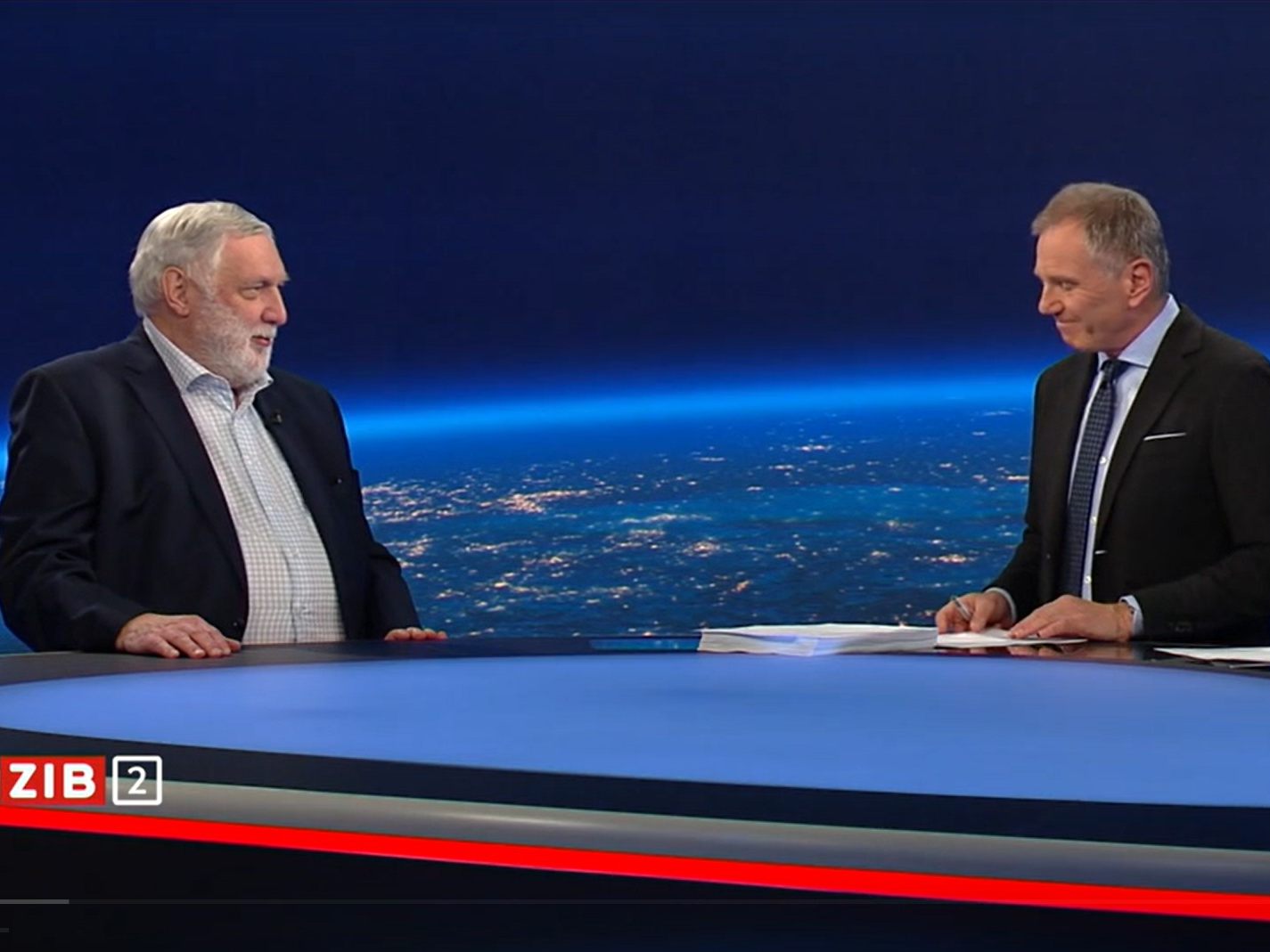 Franz Fischler (l.) beim Interview in der "ZIB2" des ORF mit Armin Wolf (r.). Franz Fischler (l.) beim Interview in der "ZIB2" des ORF mit Armin Wolf (r.).