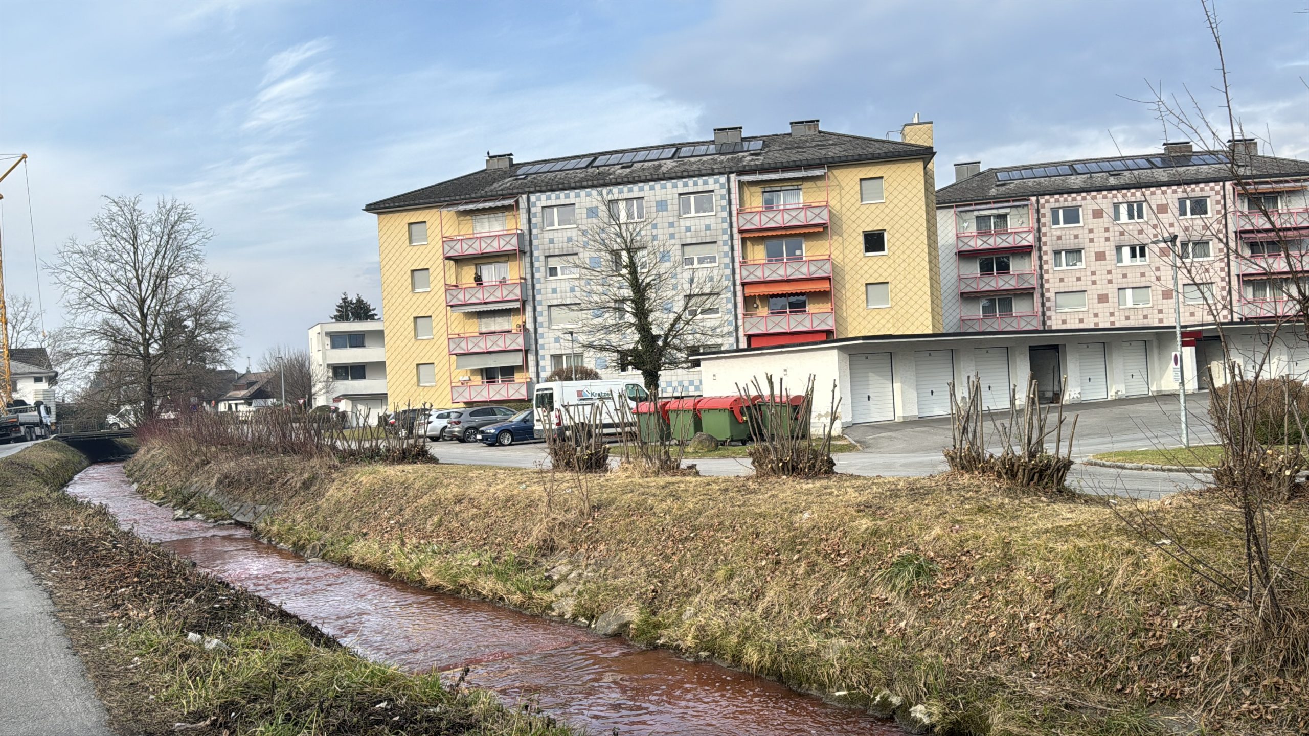 Verfärbter Fischbach Verfärbter Fischbach