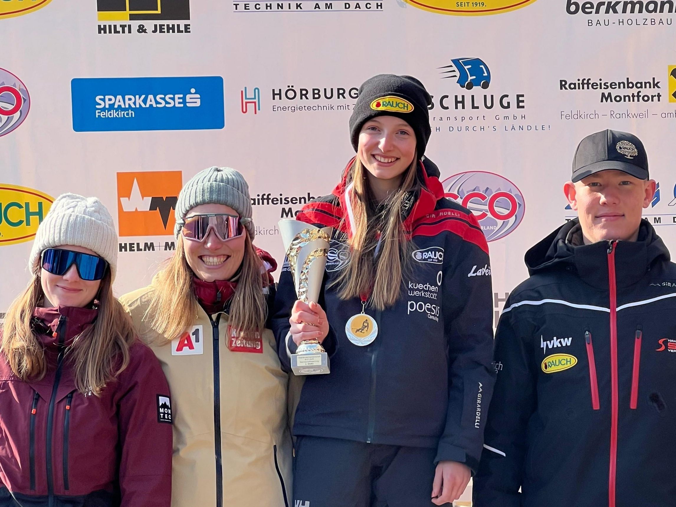 Ella Scheyer, Lorena Jenni, Christine Scheyer und Tobias Schuster