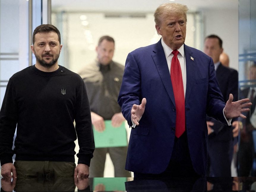 Donald Trump (r.) und Wolodymyr Selenskyj (l.) bei einem Treffen in New York im September 2024.