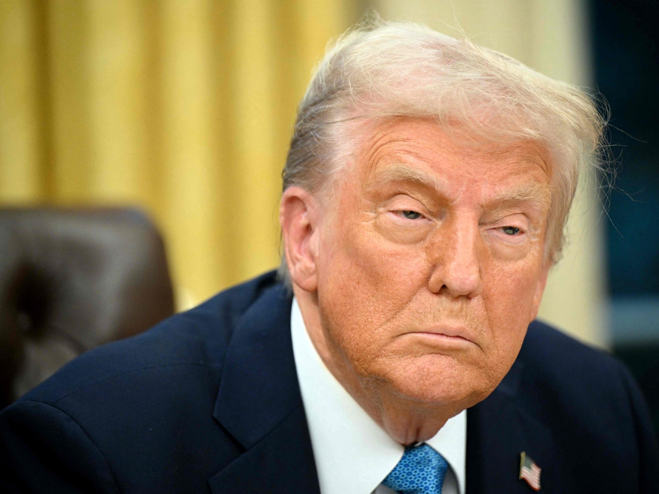 Donald Trump machte seine Drohung mit Zöllen gegen Mexiko, Kanada und China wahr. Donald Trump machte seine Drohung mit Zöllen gegen Mexiko, Kanada und China wahr.