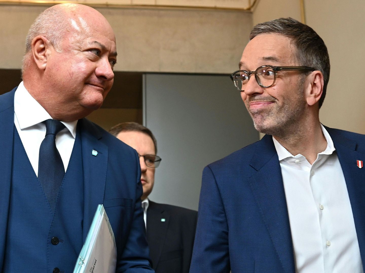 Kickl und Stocker in Hofburg erwartet