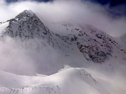 Tödlicher Alpinunfall in den Stubaier Alpen (Symbolfoto) Tödlicher Alpinunfall in den Stubaier Alpen (Symbolfoto)