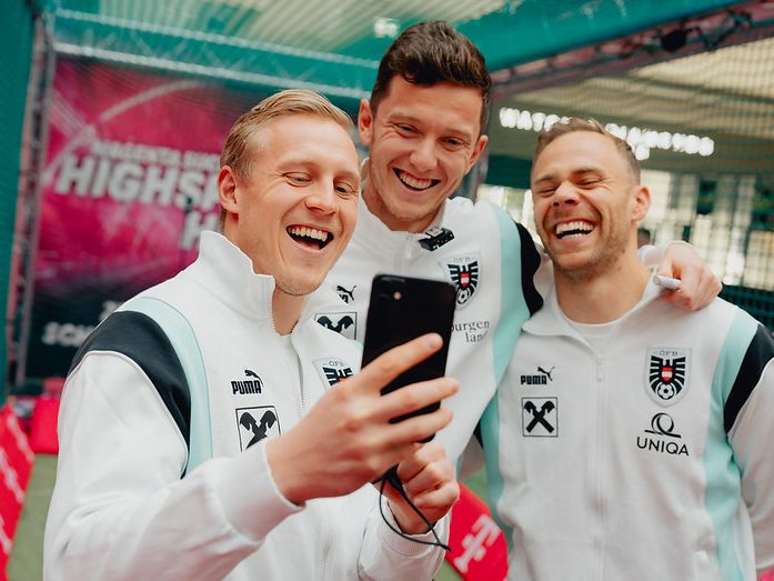 Fußball-Fans können sich im Highspeed-Schießen beweisen.