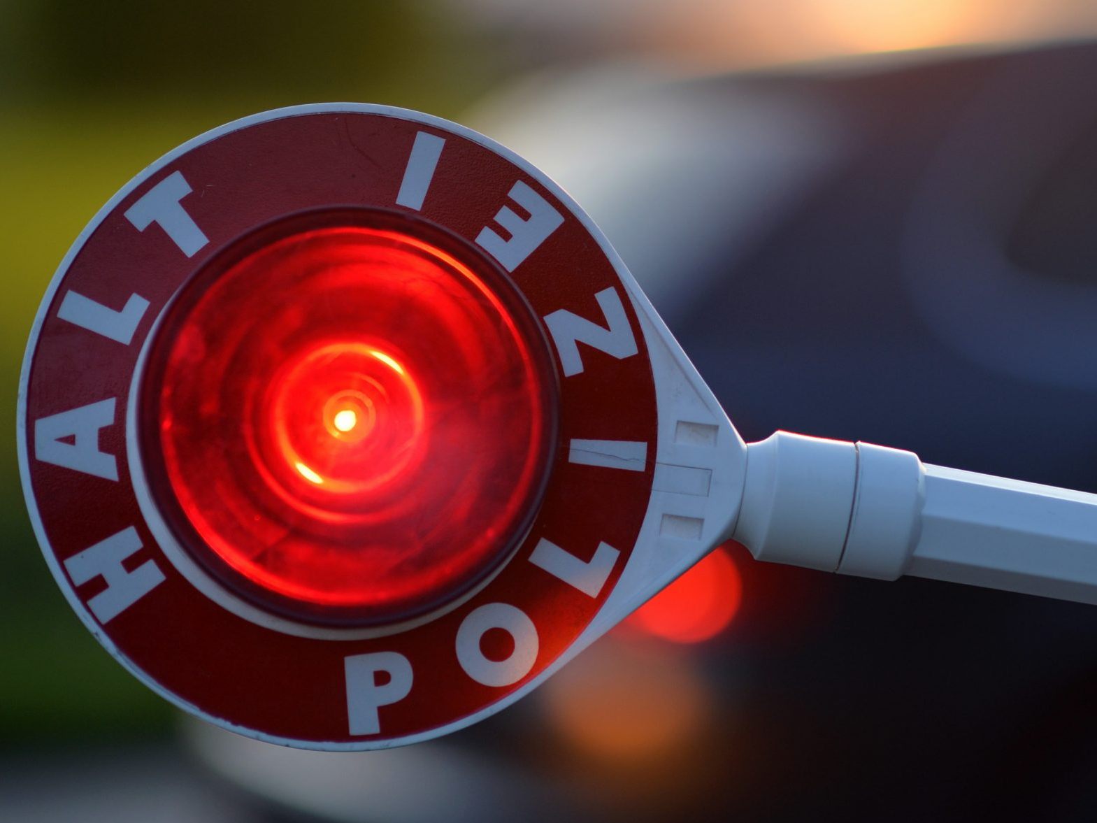 Die Polizei stoppte einen 15-Jährigen. Die Polizei stoppte einen 15-Jährigen.