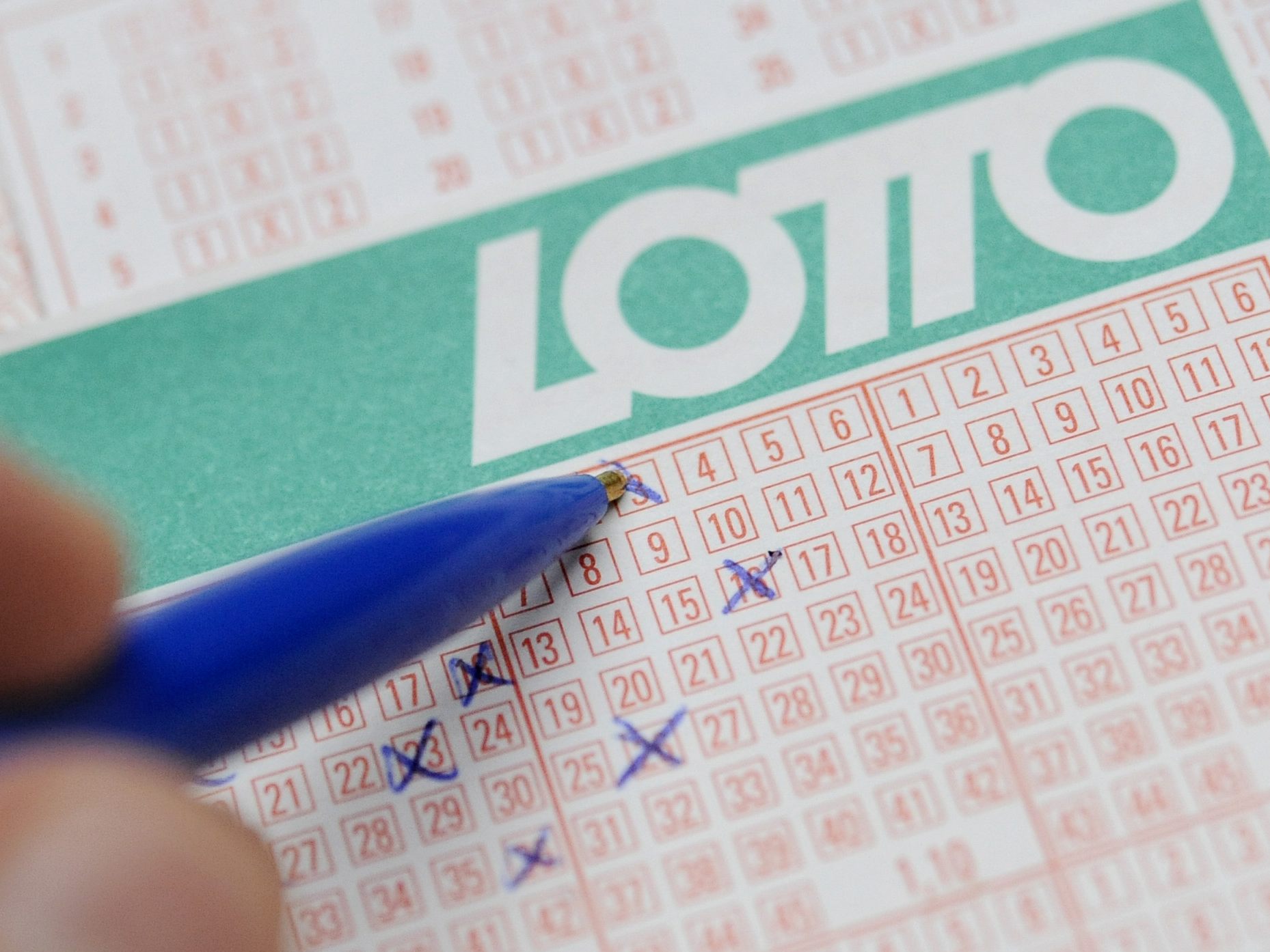 Am heutigen Sonntag geht es um einen Lotto-Dreifachjackpot.