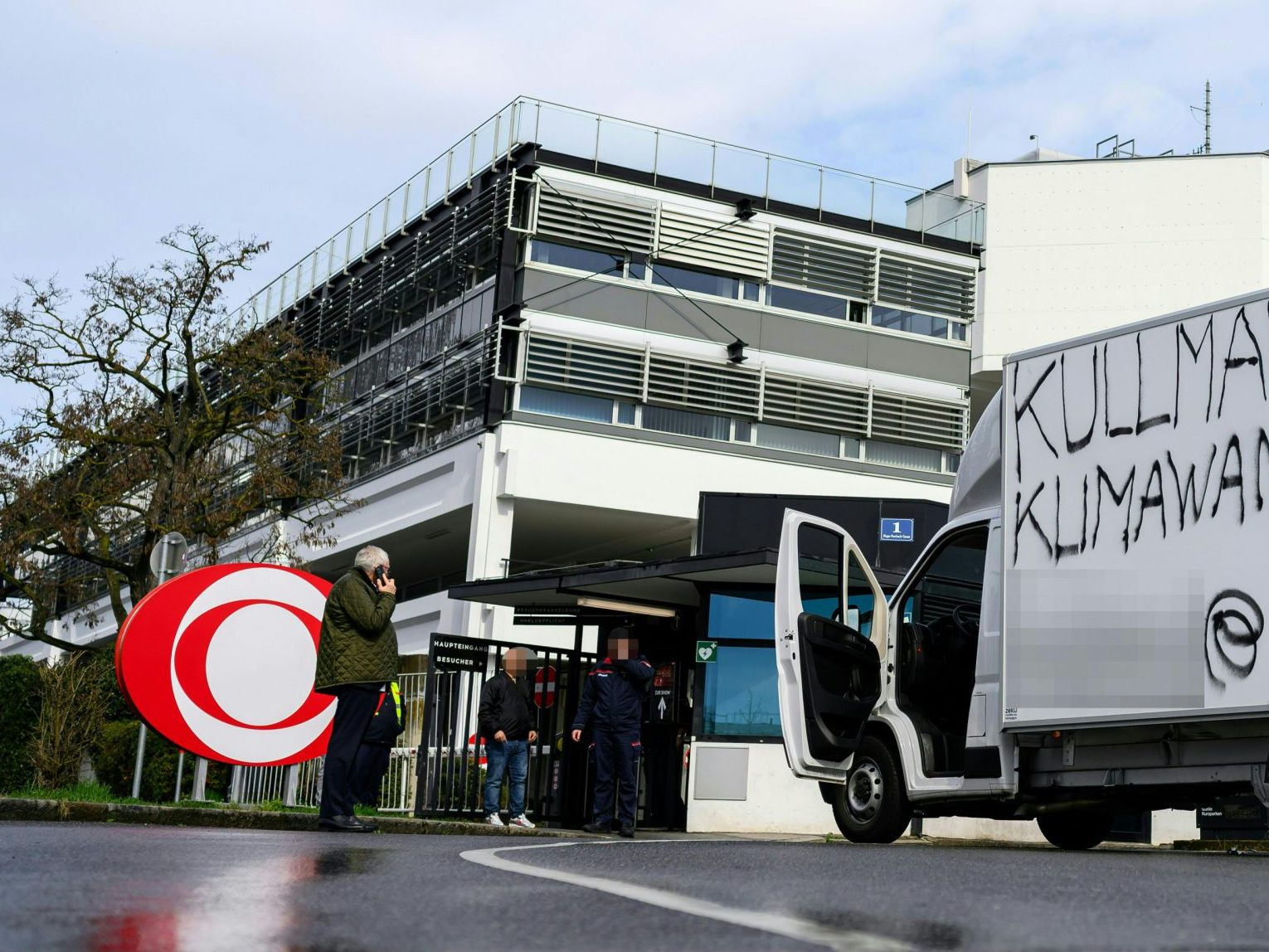 Am Dienstag drohte ein Klein-LKW-Fahrer mit einem Anschlag auf den ORF.