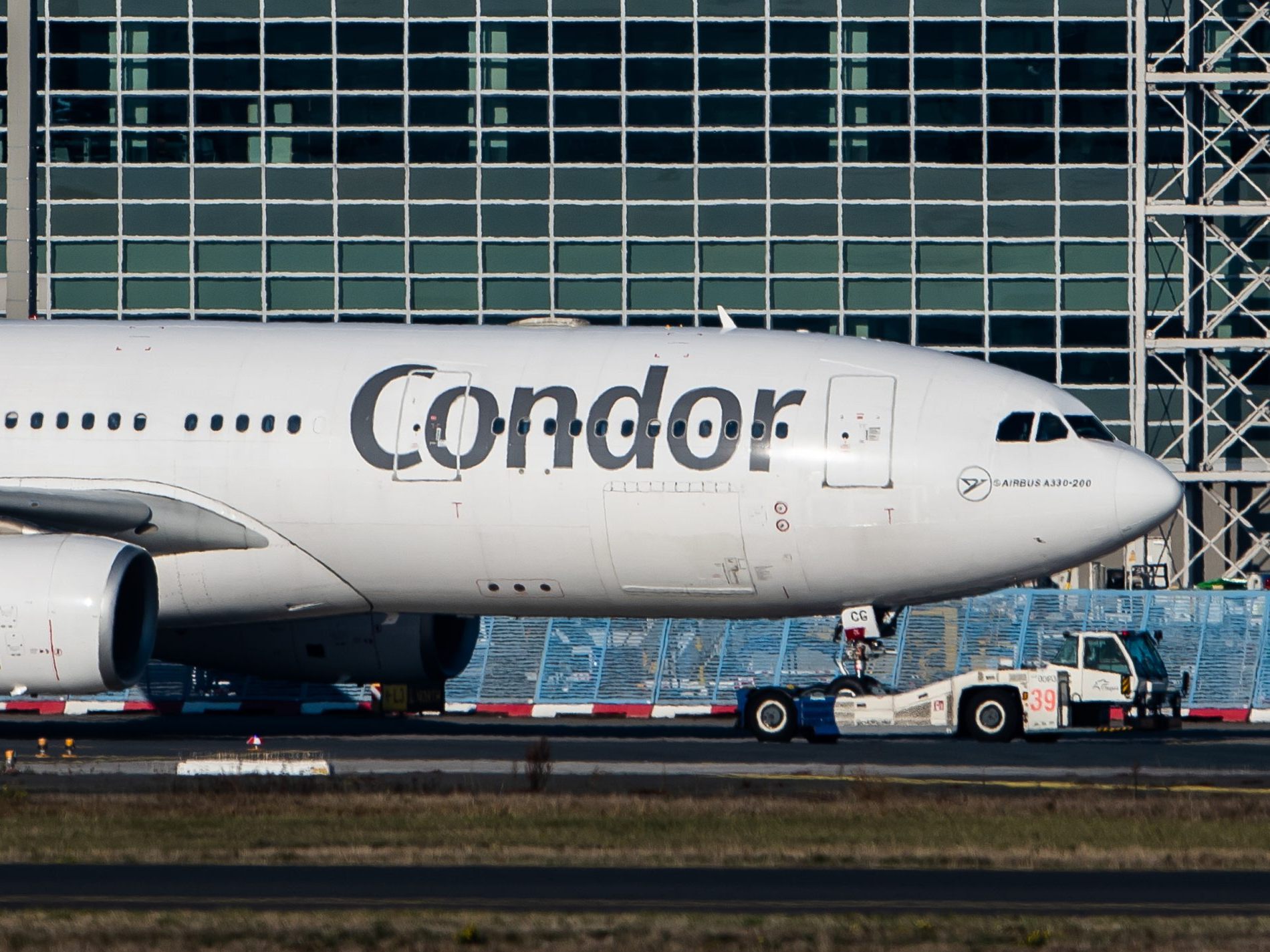 Der Ferienflieger Condor baut seine Präsenz in Wien aus.