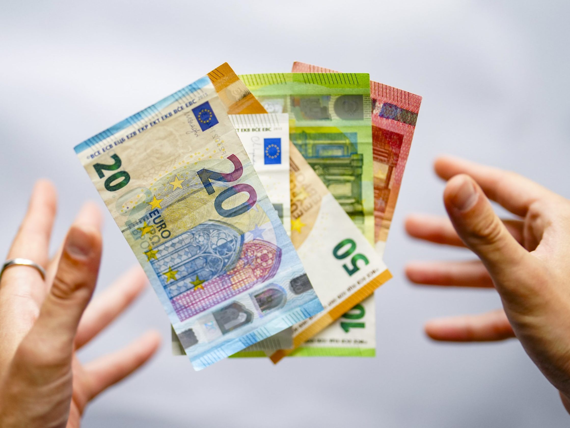 Der Corona-Fonds in Niederösterreich hat bisher 4,14 Millionen Euro ausgezahlt. Der Corona-Fonds in Niederösterreich hat bisher 4,14 Millionen Euro ausgezahlt.