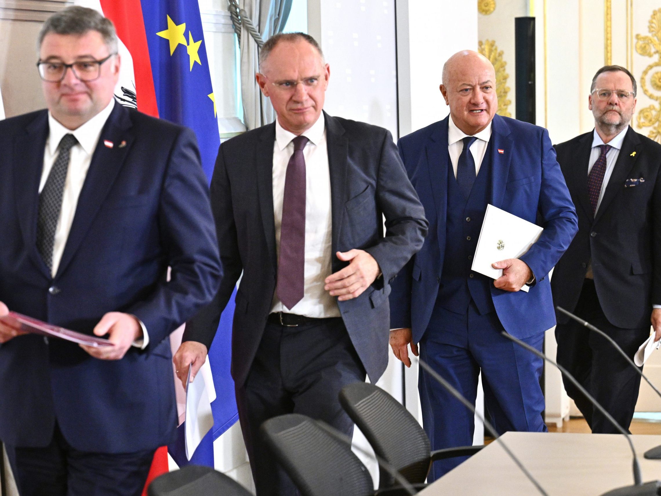 Die Regierung hat ein "Entlastungspaket" für Klein- und Mittelunternehmen geschnürt.