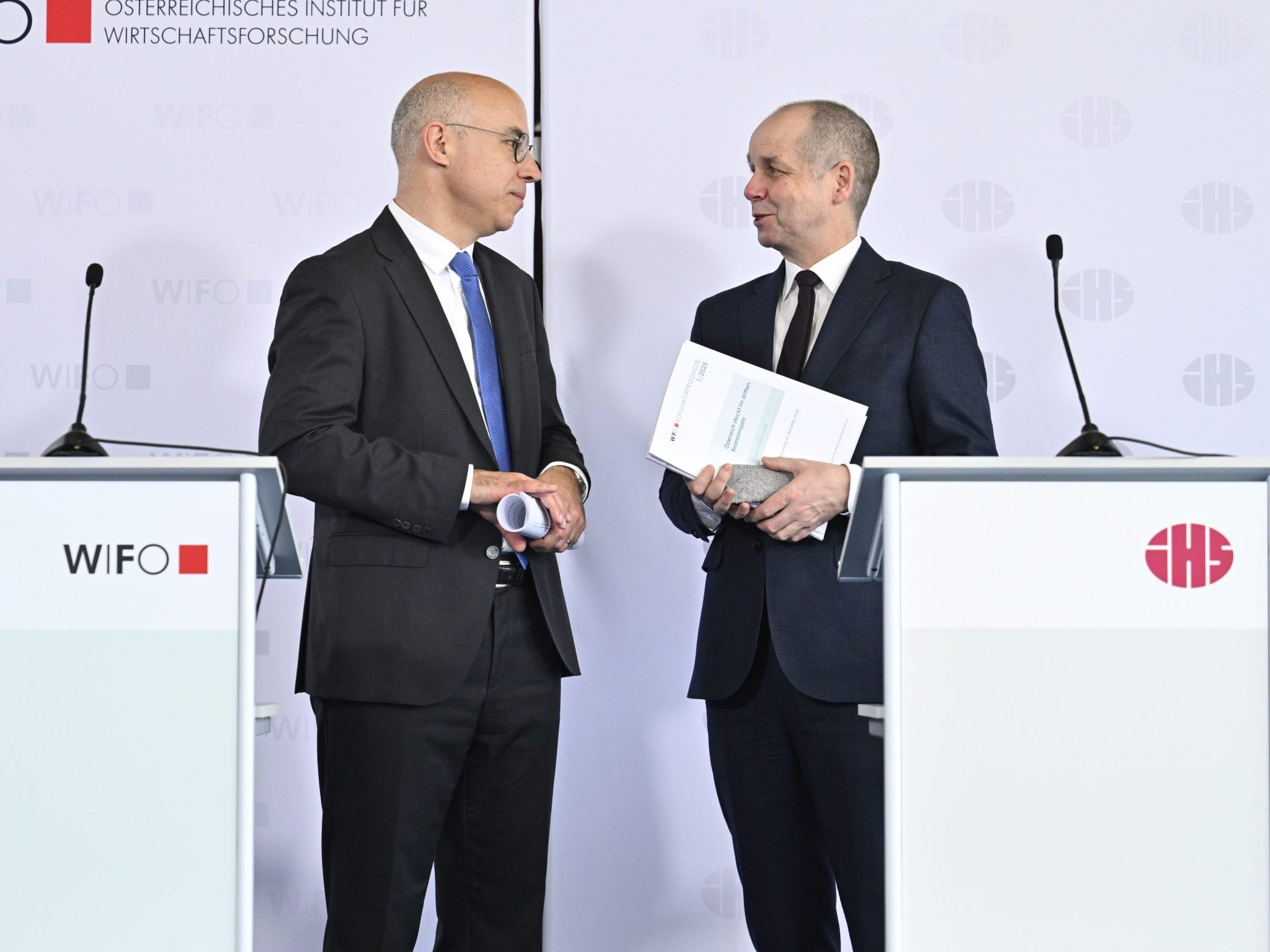 Wifo und IHS rechnen mit einem hohen Defizit. Wifo und IHS rechnen mit einem hohen Defizit.