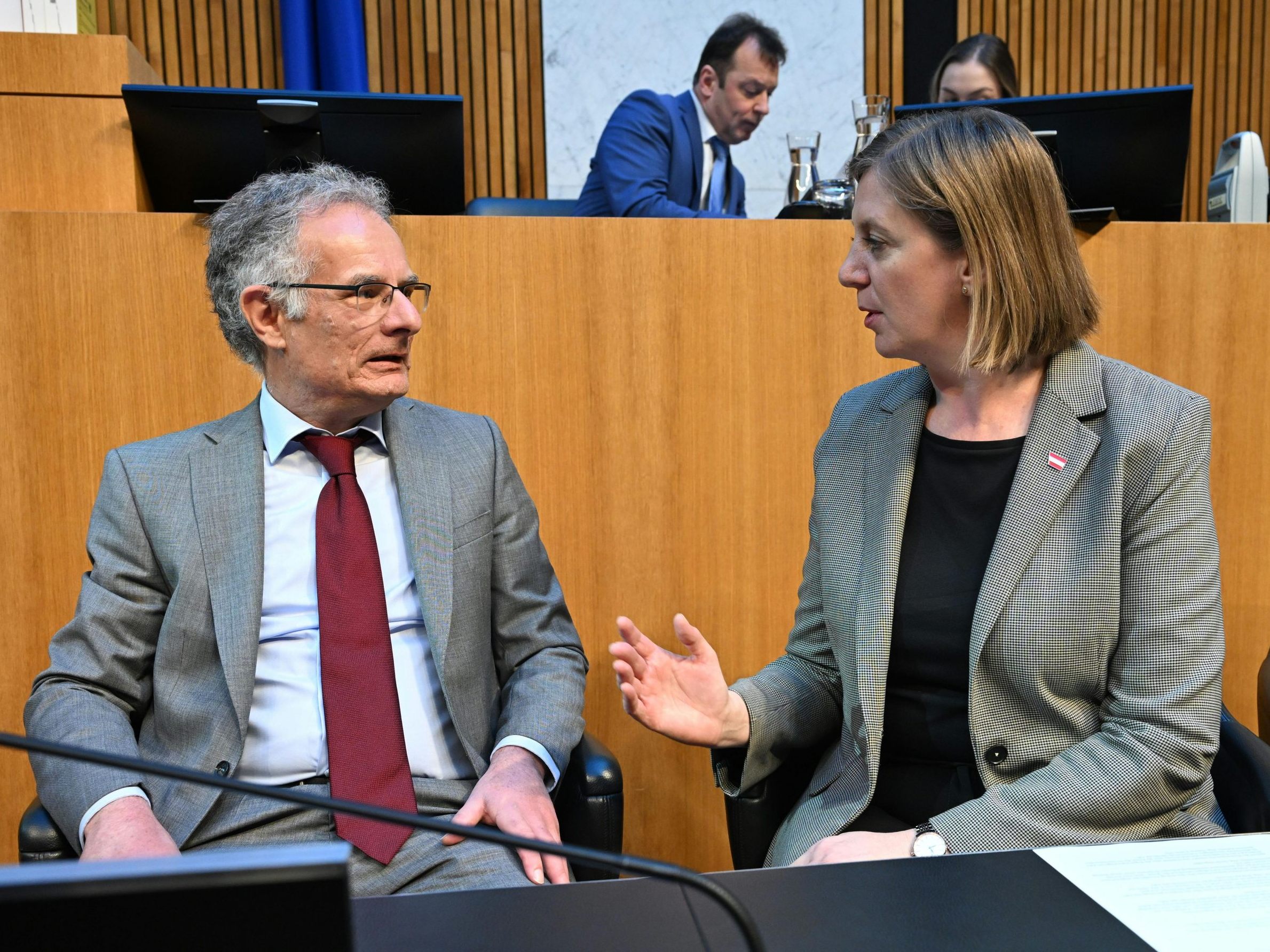 Finanzminister Marterbauer und Staatssekretärin Eibinger-Miedl planen keine Nachbesserungen. Finanzminister Marterbauer und Staatssekretärin Eibinger-Miedl planen keine Nachbesserungen.