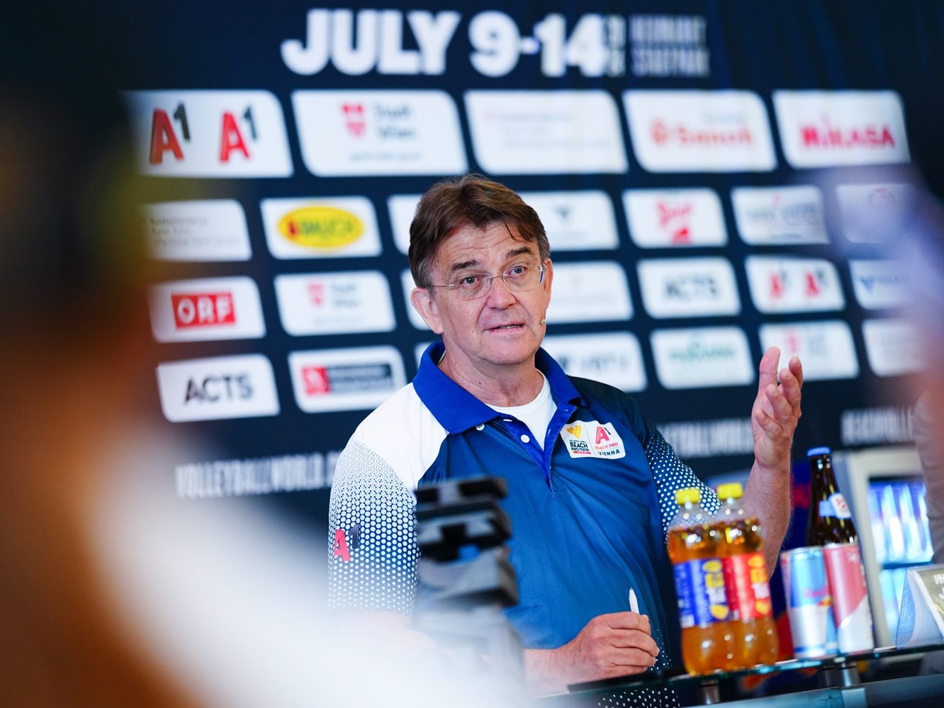 "Mr. Beachvolleyball" Hannes Jagerhofer.