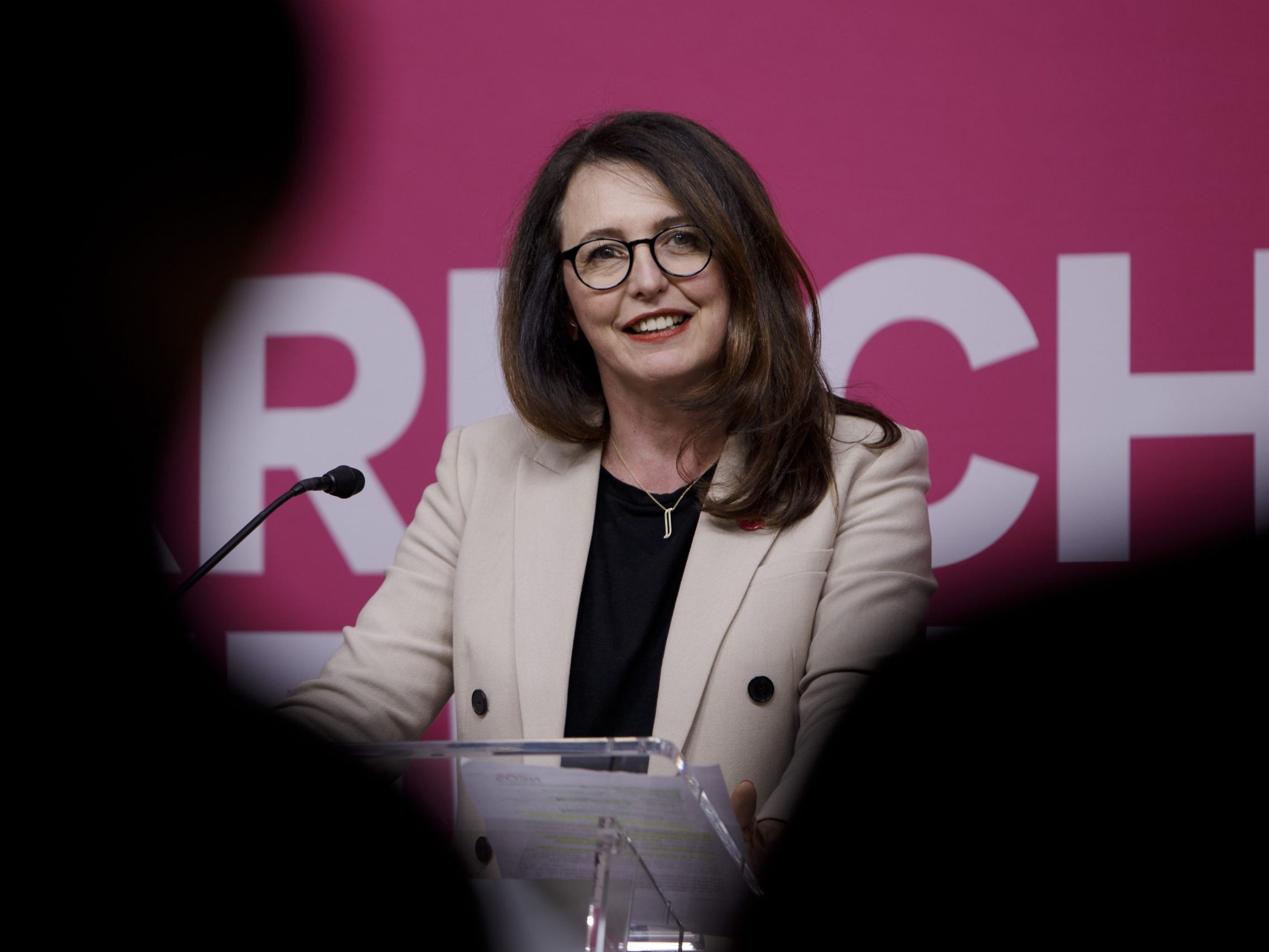 Arapovic ist auf Platz zwei der NEOS-Liste für die Wien-Wahl zu finden.