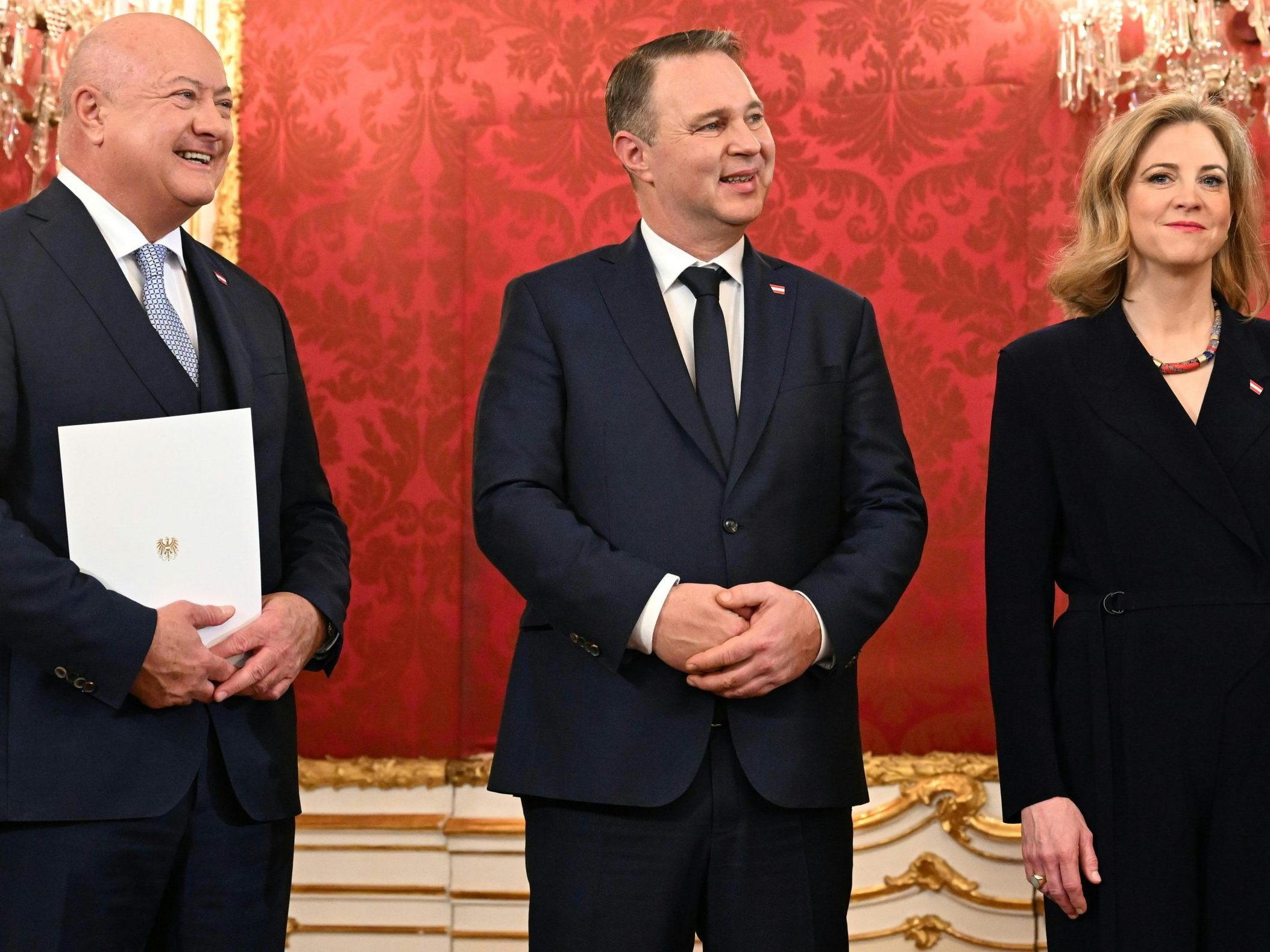 Wie die Dreierkoalition den Ministerrat künftig gestaltet, wird sich laut SPÖ erst klären, bei der ÖVP sprach man von Flexibilität.