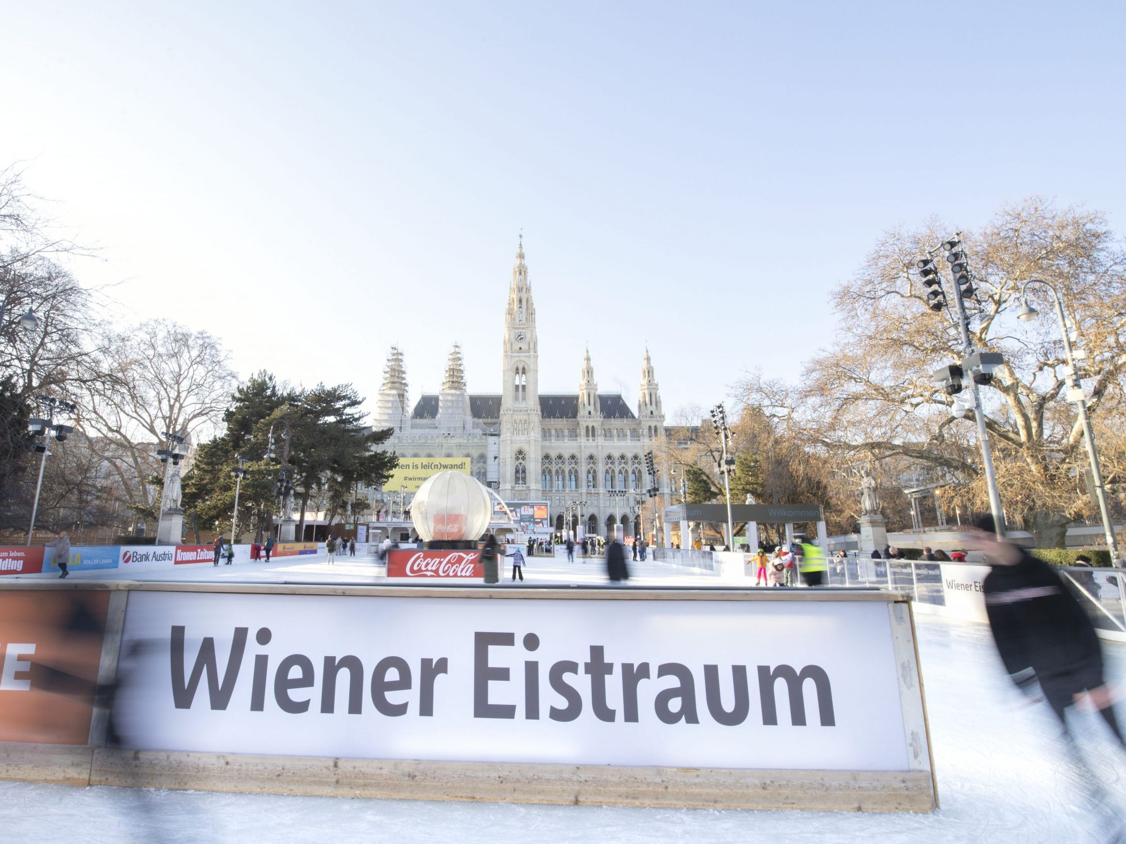 Zahlreiche Besucher schauten beim Wiener Eistraum vorbei.