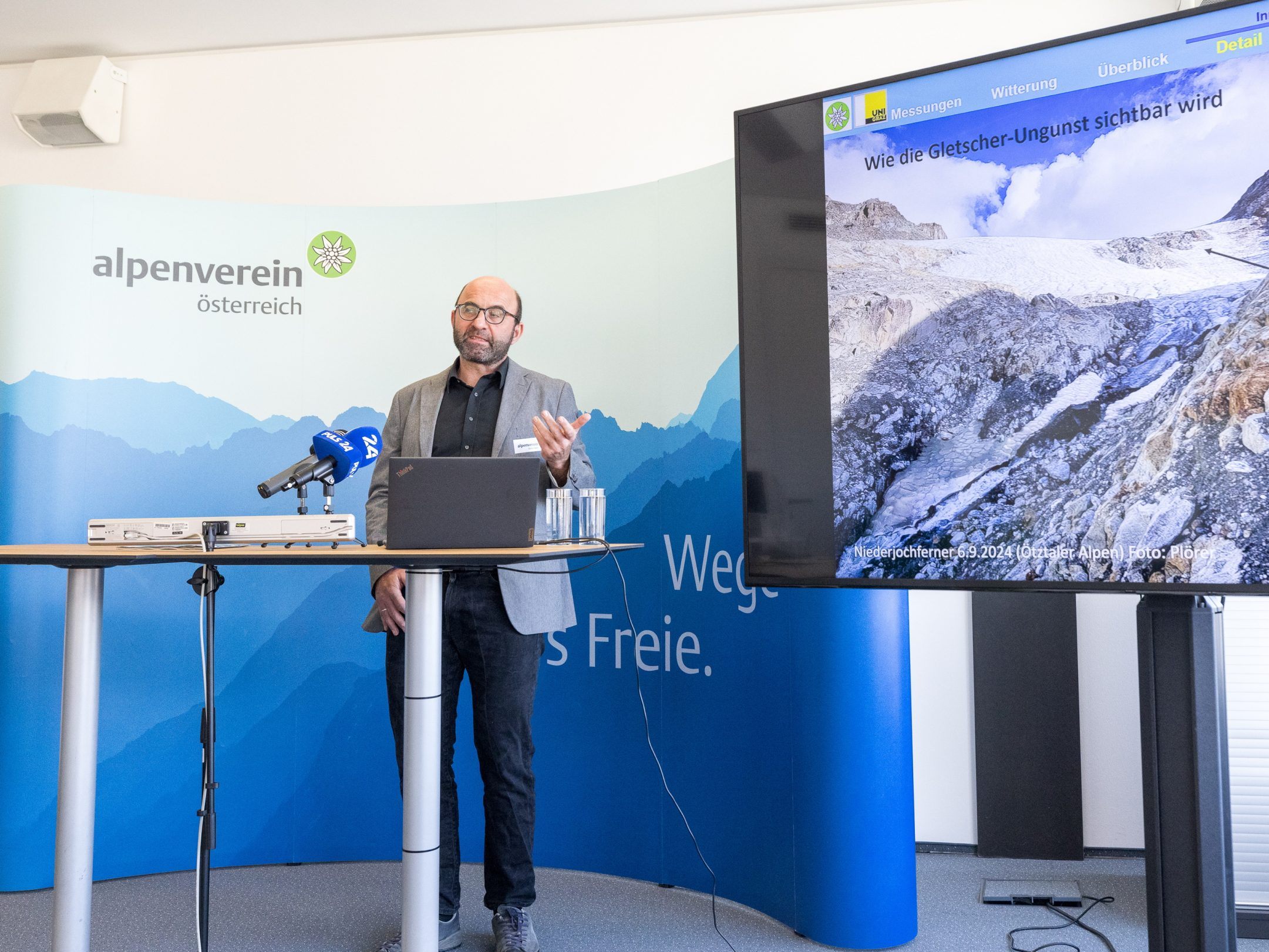 Die heimischen Gletscher ziehen sich rasant zurück. Die heimischen Gletscher ziehen sich rasant zurück.