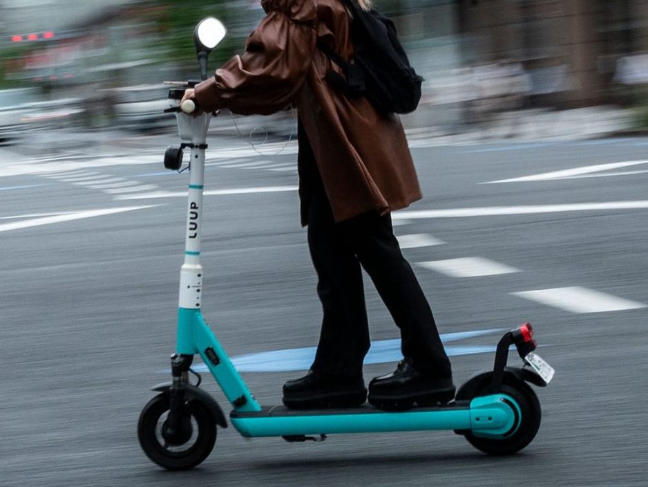 Die Lenkerin des E-Scooters wurde angezeigt.