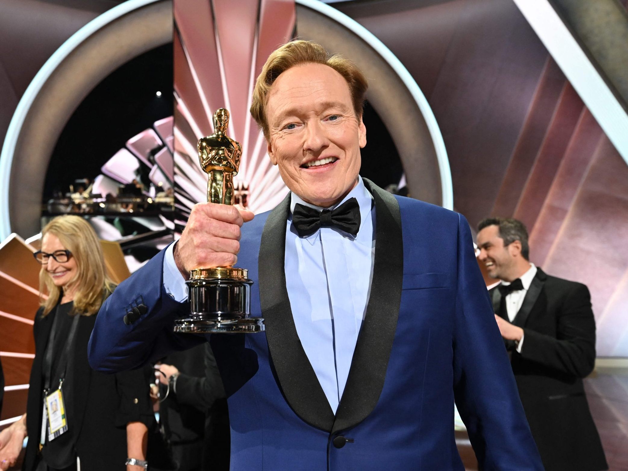 US-Comedian Conan O'Brien moderiert auch 2026 wieder die Oscars. US-Comedian Conan O'Brien moderiert auch 2026 wieder die Oscars.