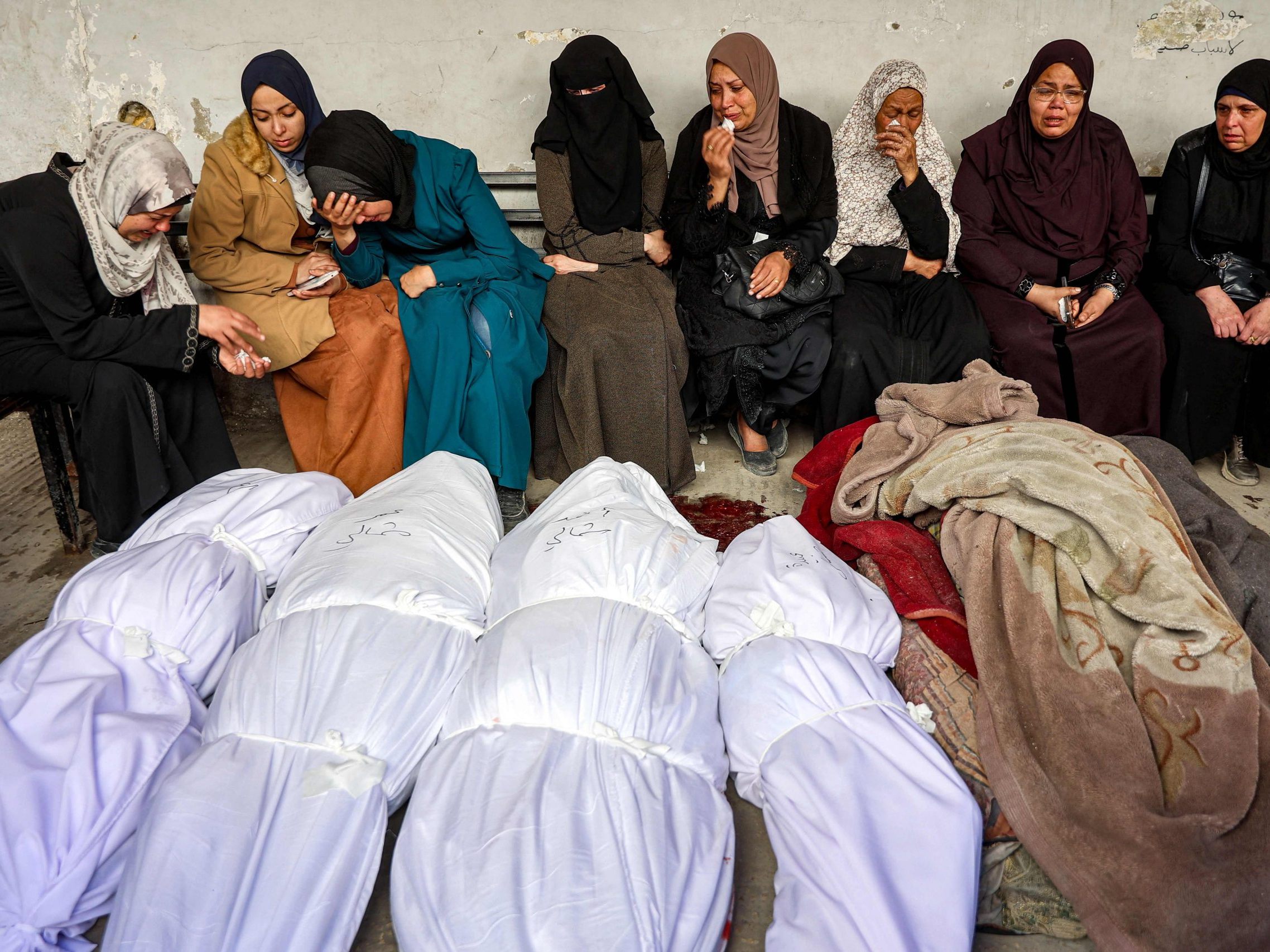 Hunderte Tote nach Angriffen im Gazastreifen. Hunderte Tote nach Angriffen im Gazastreifen.