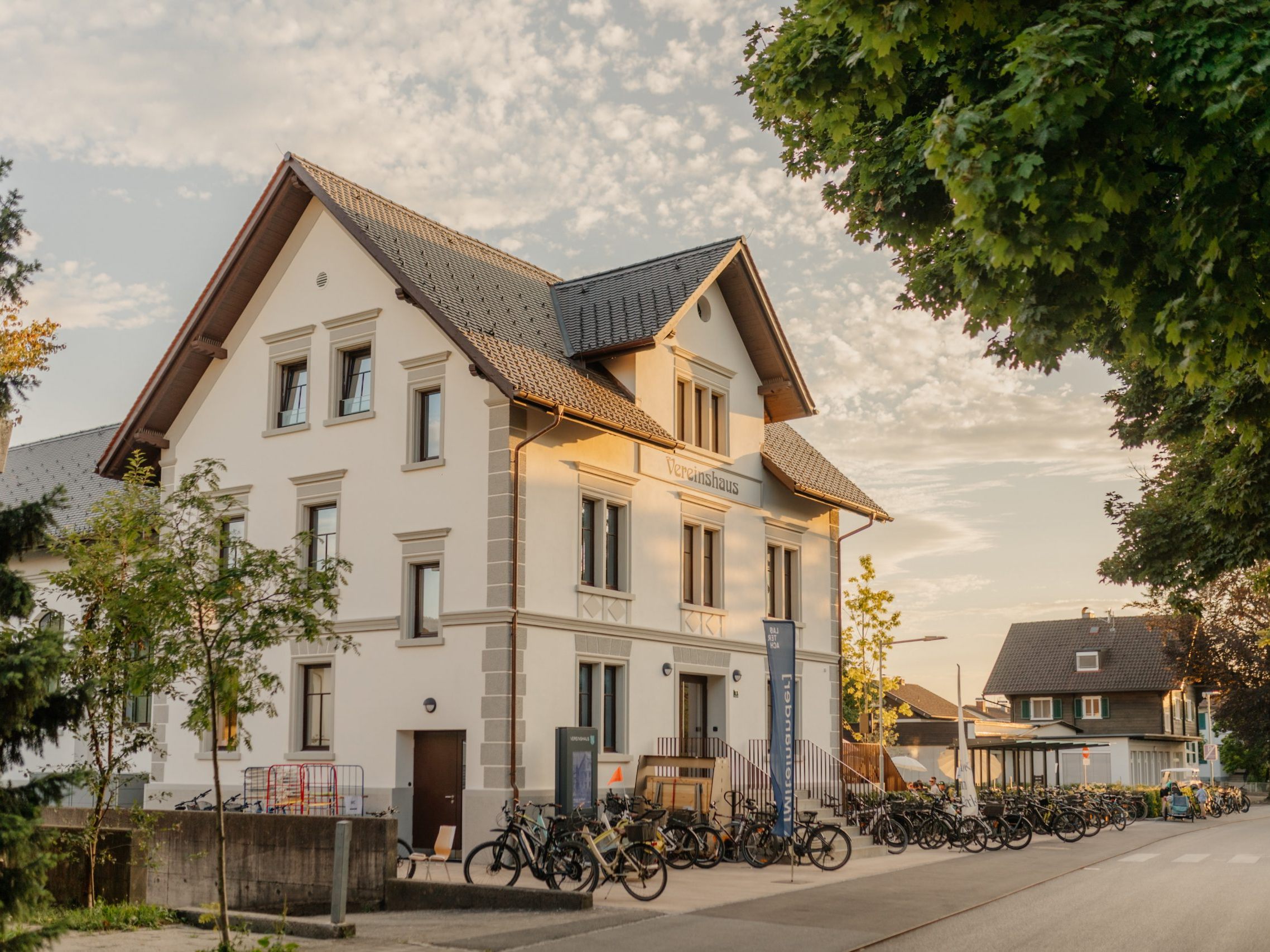Der „Hock im Park“ im März findet im Vereinshaus statt.