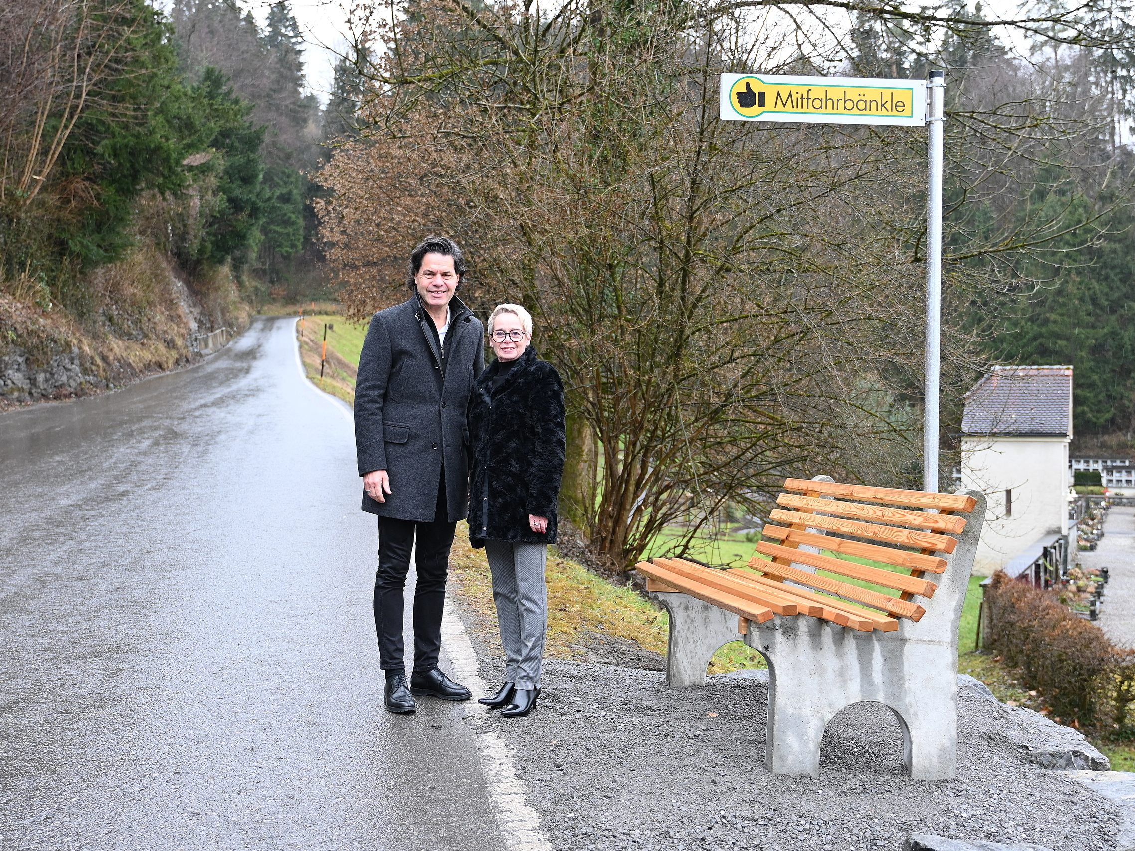Mitfahrbänkle Nofels.
