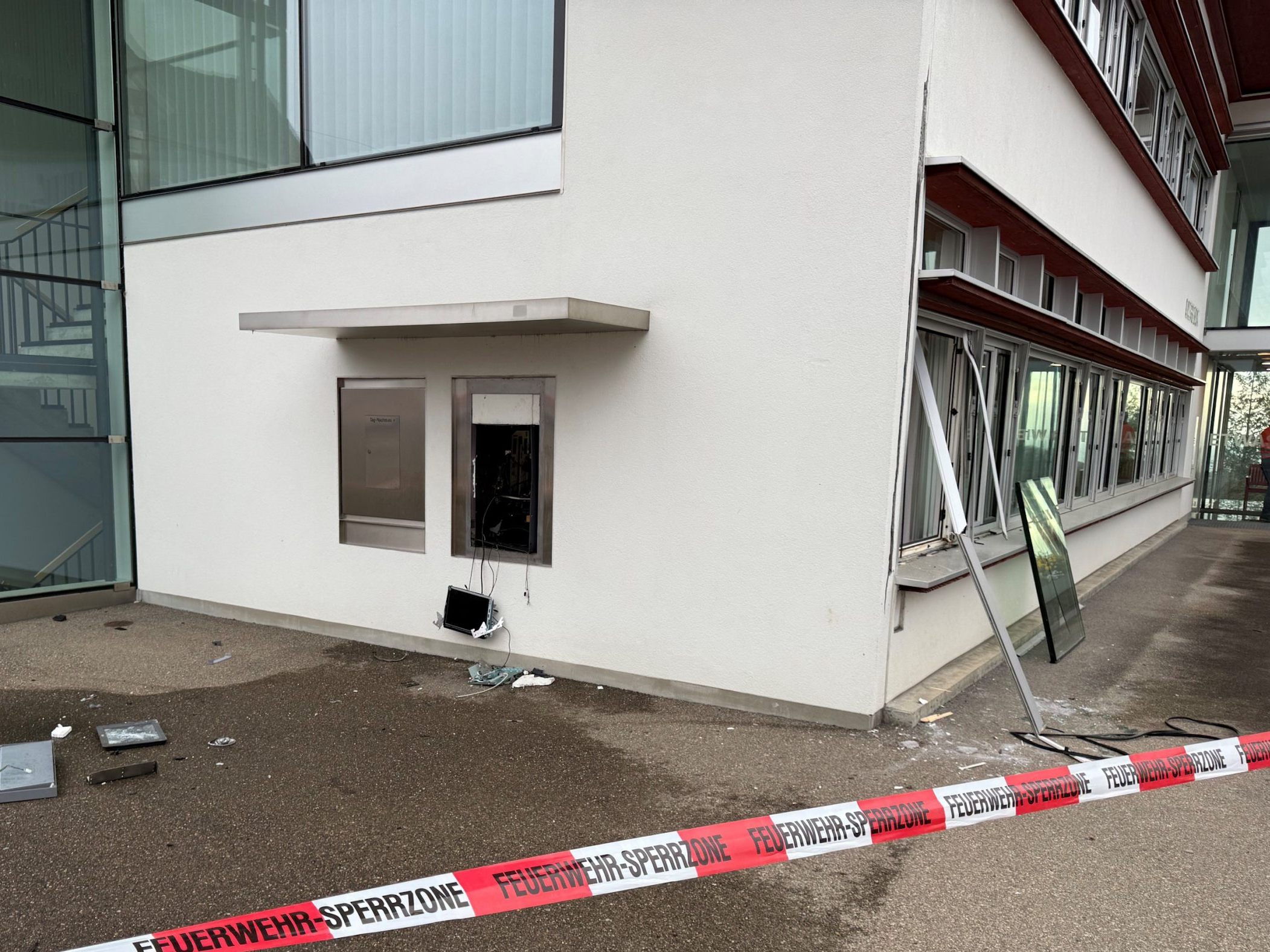 Zeugenaufruf nach Bankomatsprengung