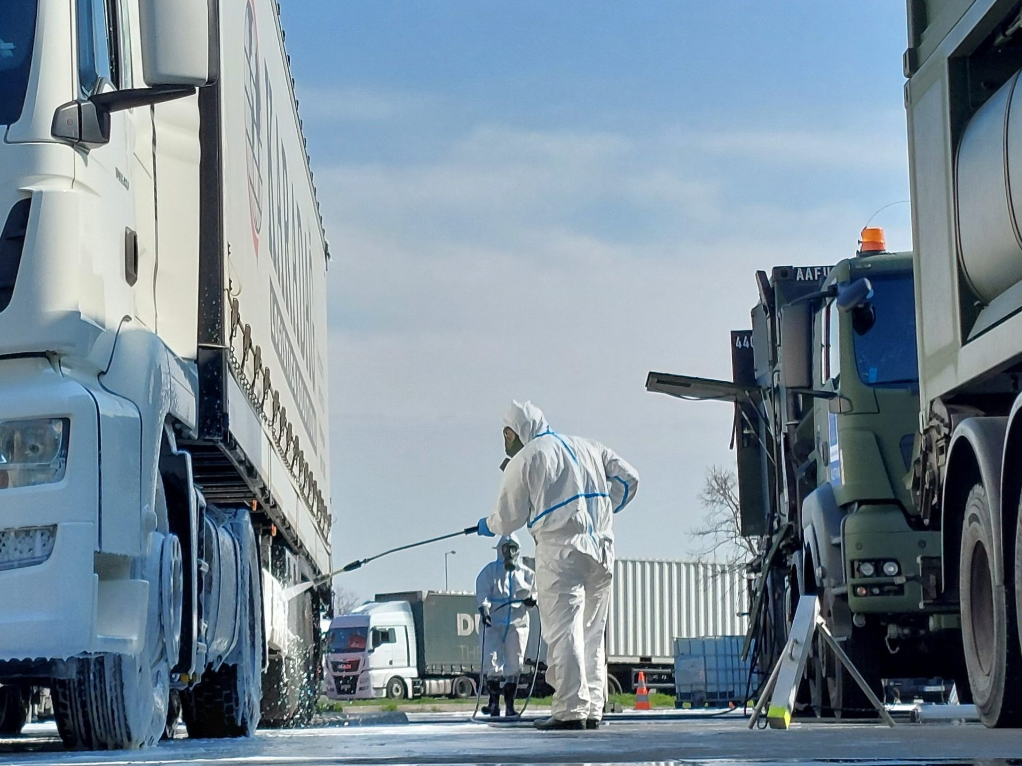 Das Bundesheer hilft den Slowaken seit 36 Stunden gegen die Maul- und Klauenseuche. Das Bundesheer hilft den Slowaken seit 36 Stunden gegen die Maul- und Klauenseuche.