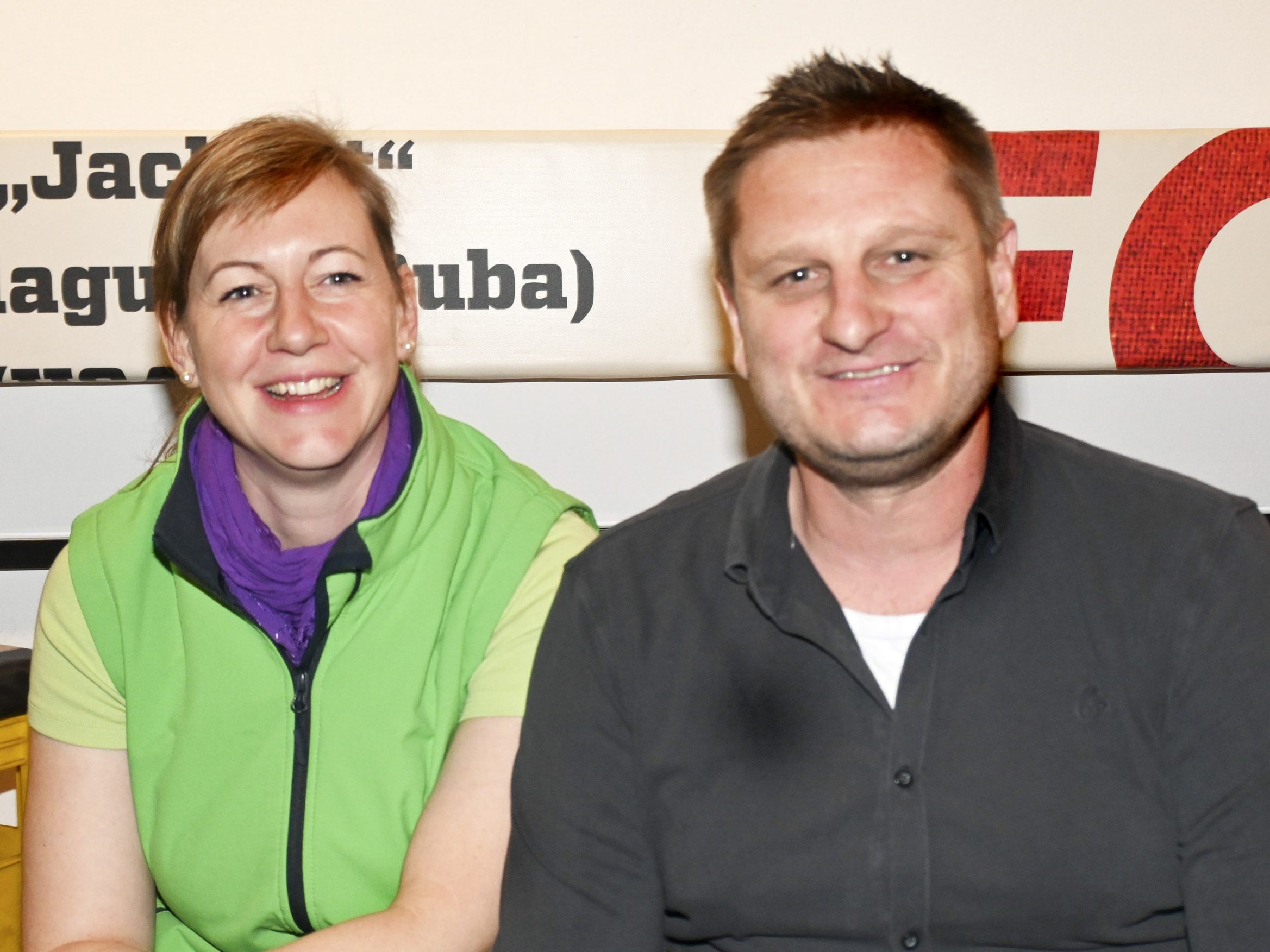 Ingo Türr, Obmann des OGV Hard, mit Kräuterpädagogin Tanja Rusch.