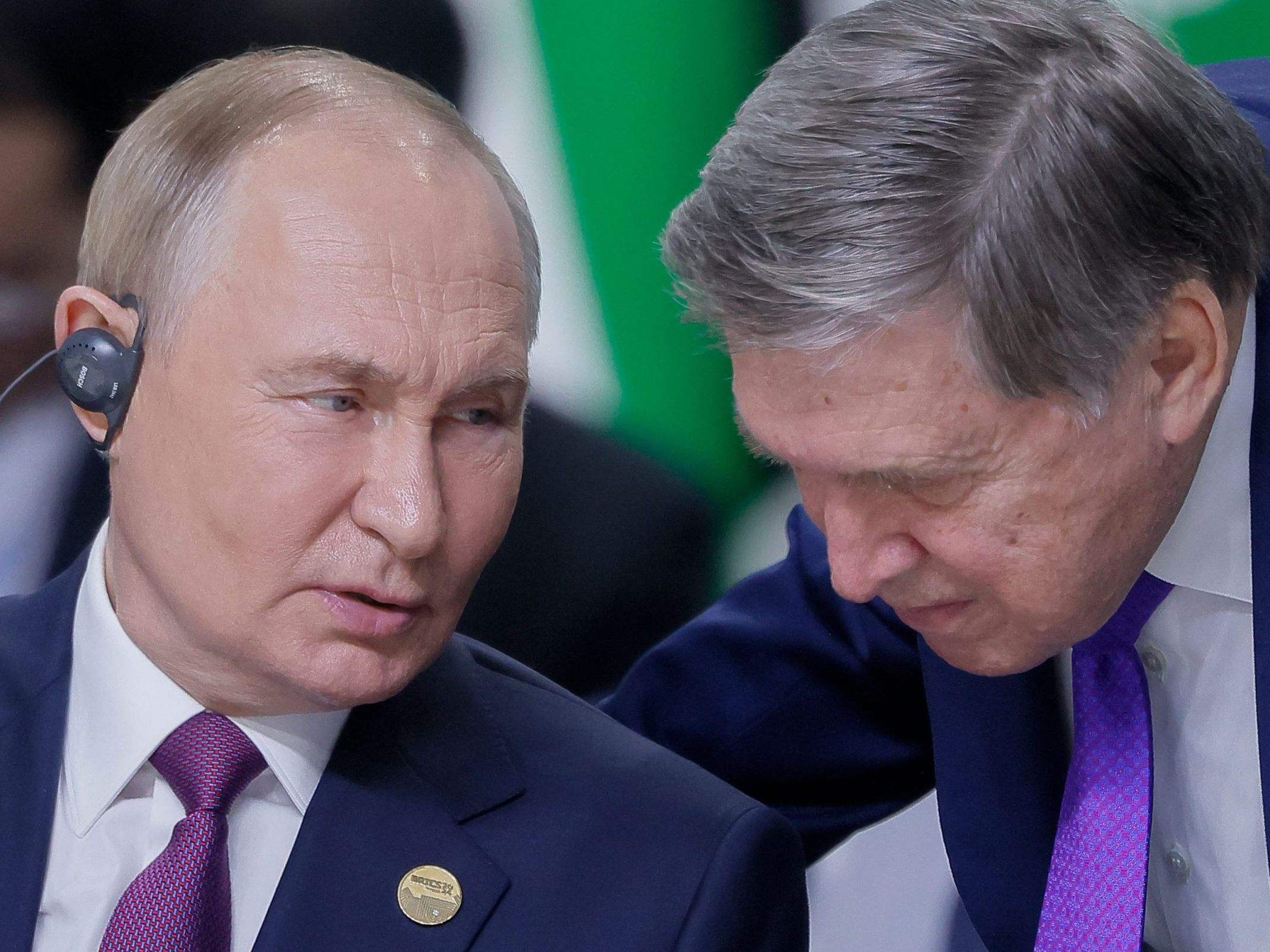 Die Kritik von Uschakow (r.) kam bevor US-Unterhändler am Donnerstag in Moskau mit Kiew akkordierten Vorschlag für Waffenruhe vorstellen.