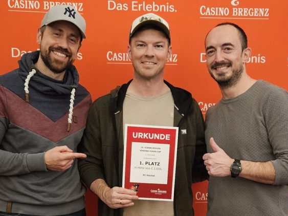 Das Gewinnerteam des FC Höchst qualifizierte sich für Finale.