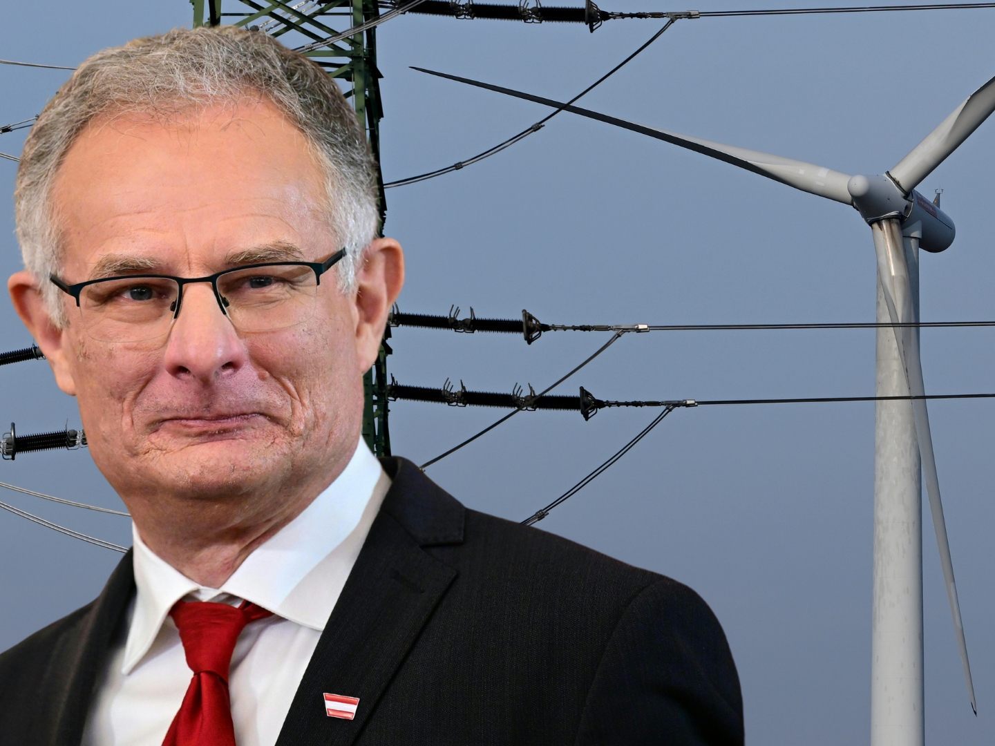 Der neue Finanzminister Markus Marterbauer (SPÖ) plant eine zusätzliche Abgabe für Stromerzeuger.