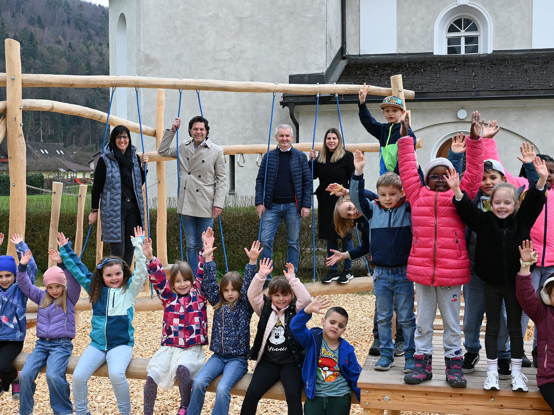 Klettergerüst Volksschule Sebastianplatz. Klettergerüst Volksschule Sebastianplatz.