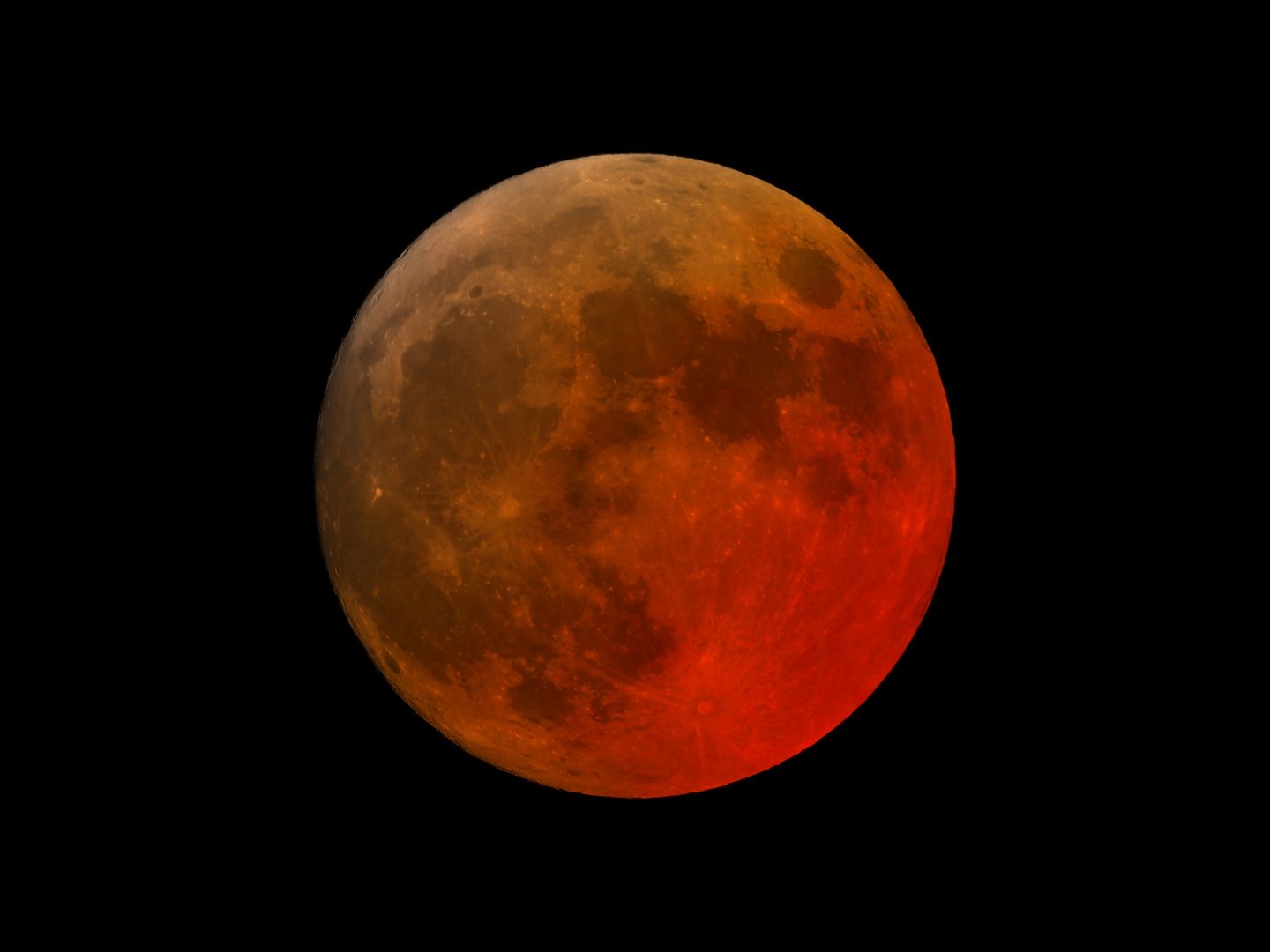 Der Blutmond taucht den Nachthimmel in ein tiefes Rot – in Österreich jedoch nur kurz vor Monduntergang sichtbar. Der Blutmond taucht den Nachthimmel in ein tiefes Rot – in Österreich jedoch nur kurz vor Monduntergang sichtbar.