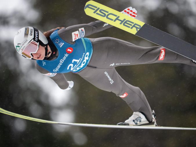 Lisa Hirner (AUT) während des Sprungbewerbs auf der Normalschanze zur Nordischen Kombination anl. der Nordischen Ski WM in Trondheim.