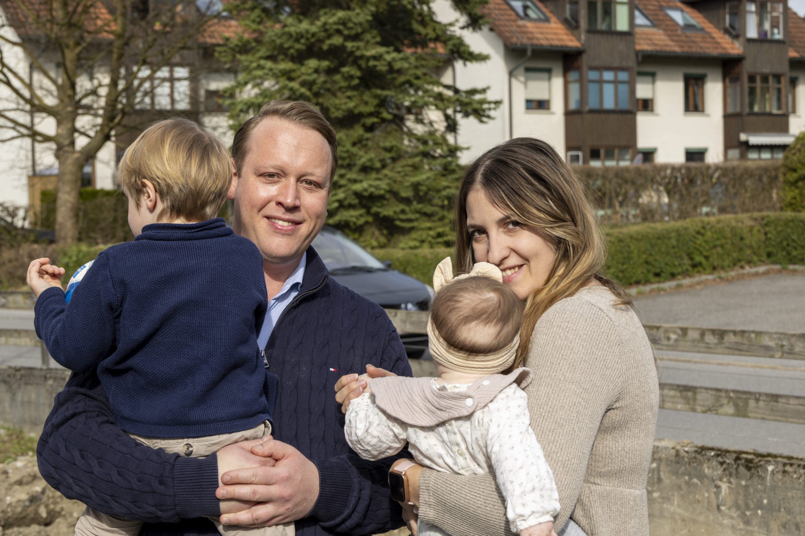 Besonders nach dem Wahlkampf möchte er mehr Zeit mit seinen Kindern verbringen. Besonders nach dem Wahlkampf möchte er mehr Zeit mit seinen Kindern verbringen.