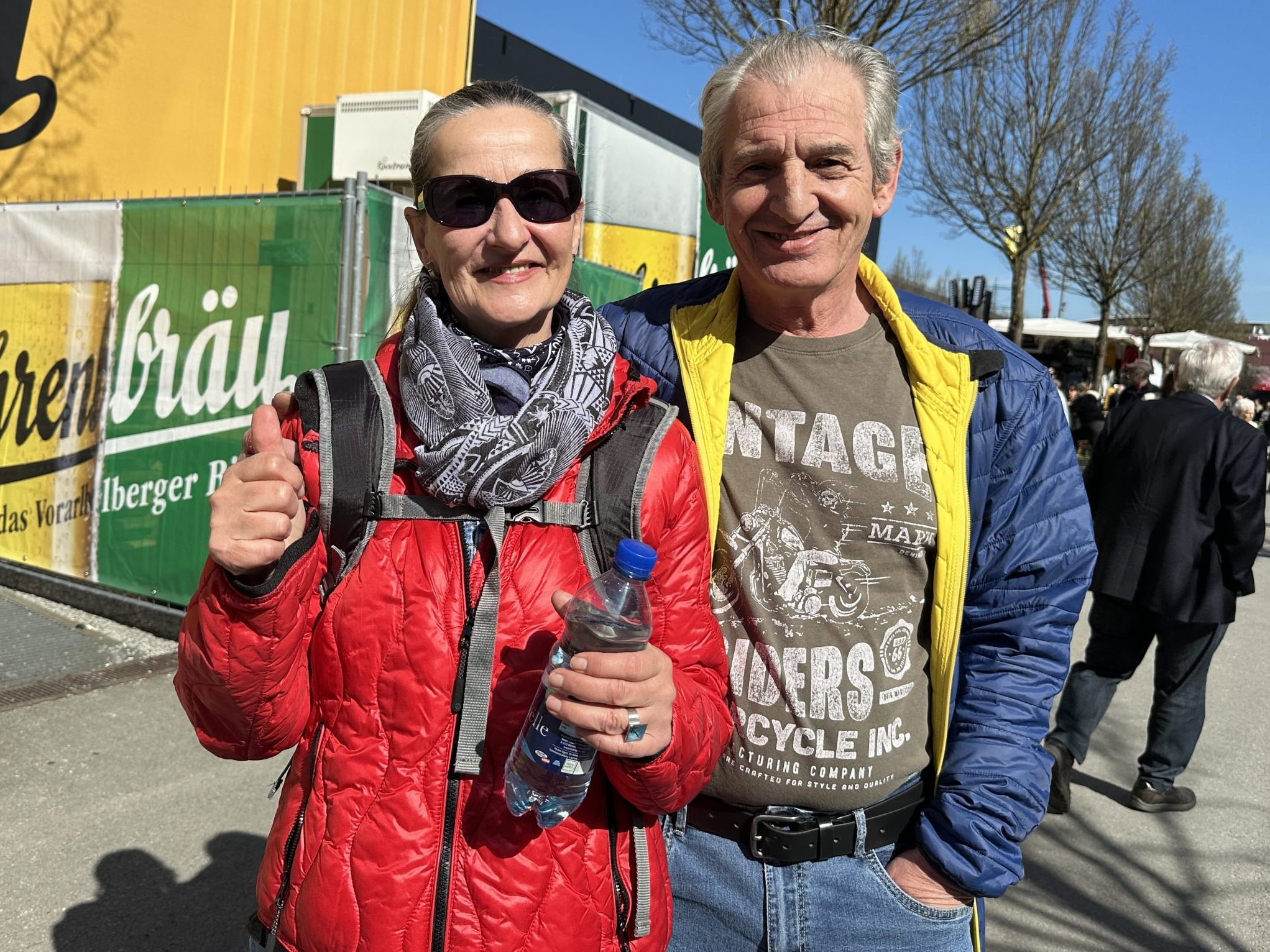 Messehennel und die "Rote" gehören für Gabriele und Wolfgang dazu.