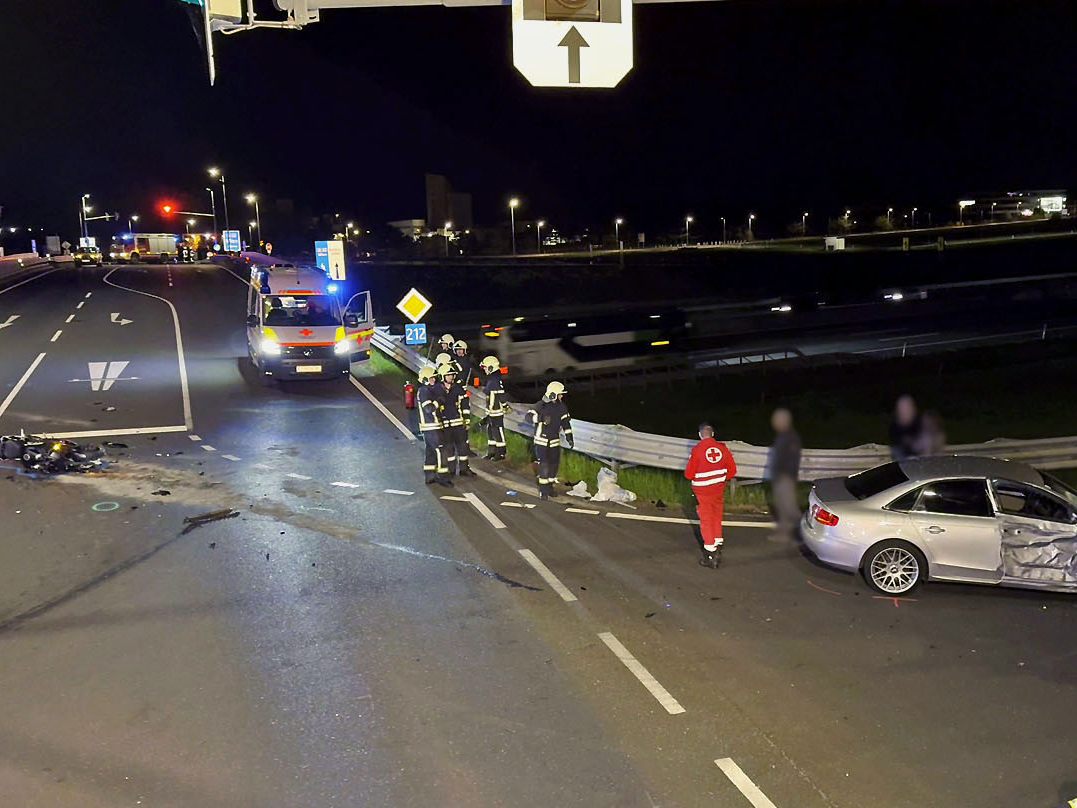 Das Pärchen wurde bei dem Unfall schwer verletzt.