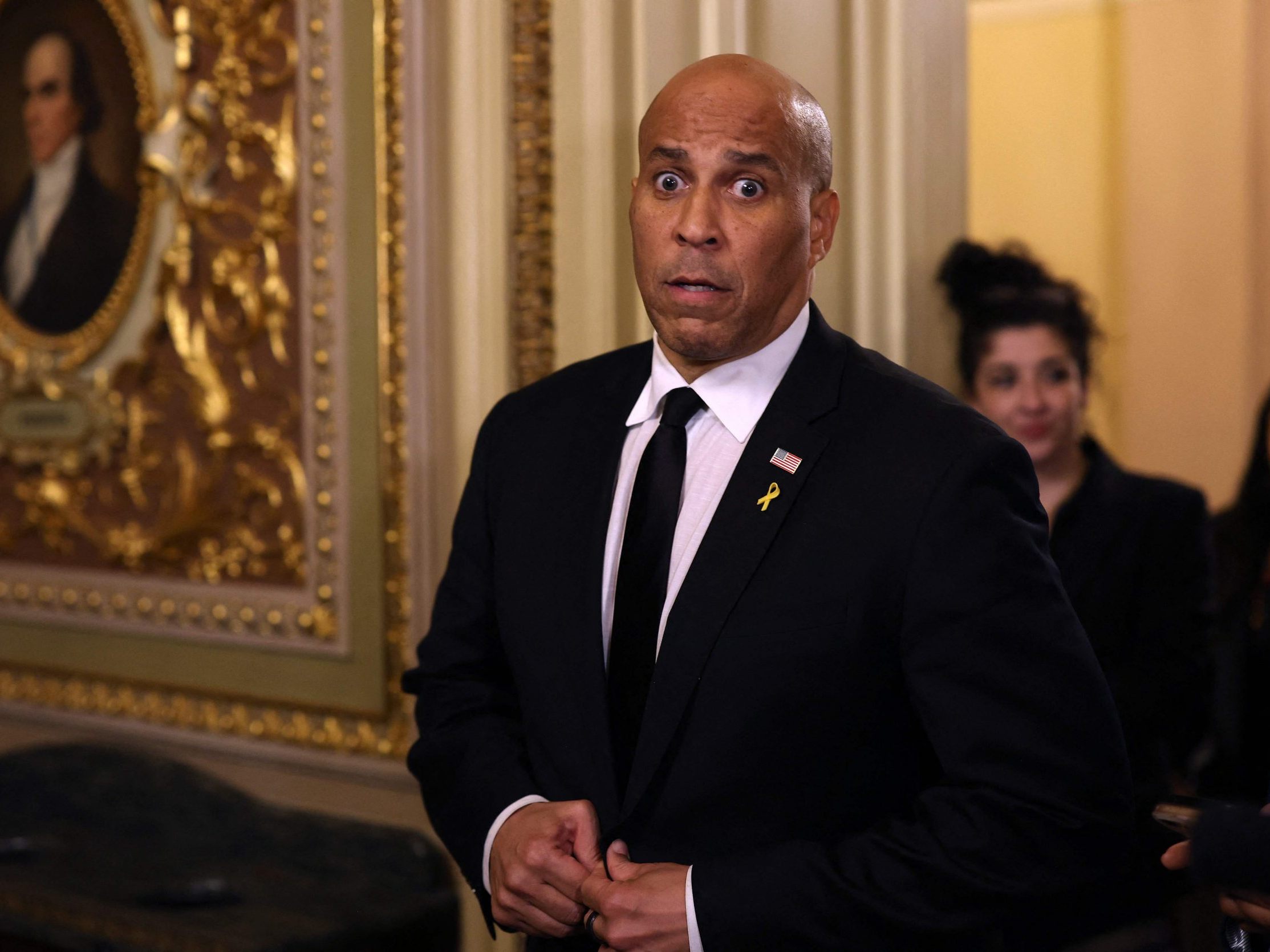 Der demokratische US-Senator Cory Booker hat eine mehr als 25 Stunden dauernde Rede gehalten. Der demokratische US-Senator Cory Booker hat eine mehr als 25 Stunden dauernde Rede gehalten.