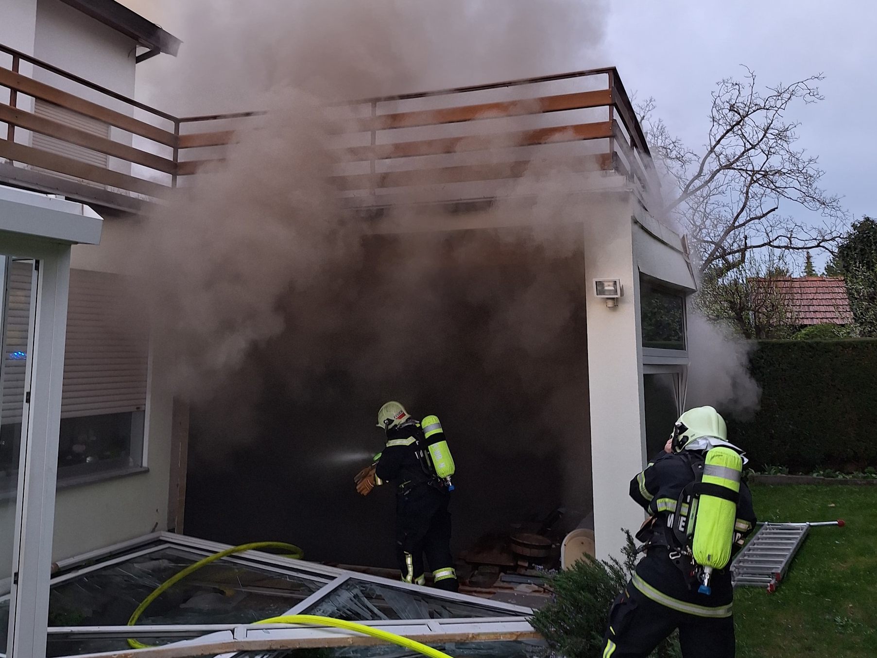 In Wiener Neustadt sind am Dienstag alle Feuerwehrleute gleichzeitig ausgerückt.