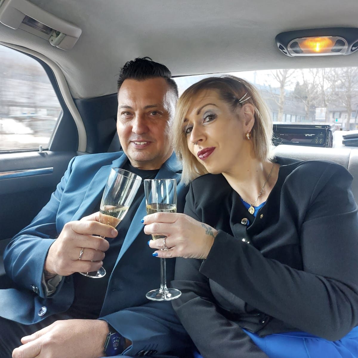 Die Redaktion gratuliert Michaela und Marcel Ganahl von Herzen und wünscht ihnen für die gemeinsame Zukunft alles erdenklich Gute, viel Glück und unendliche Liebe!