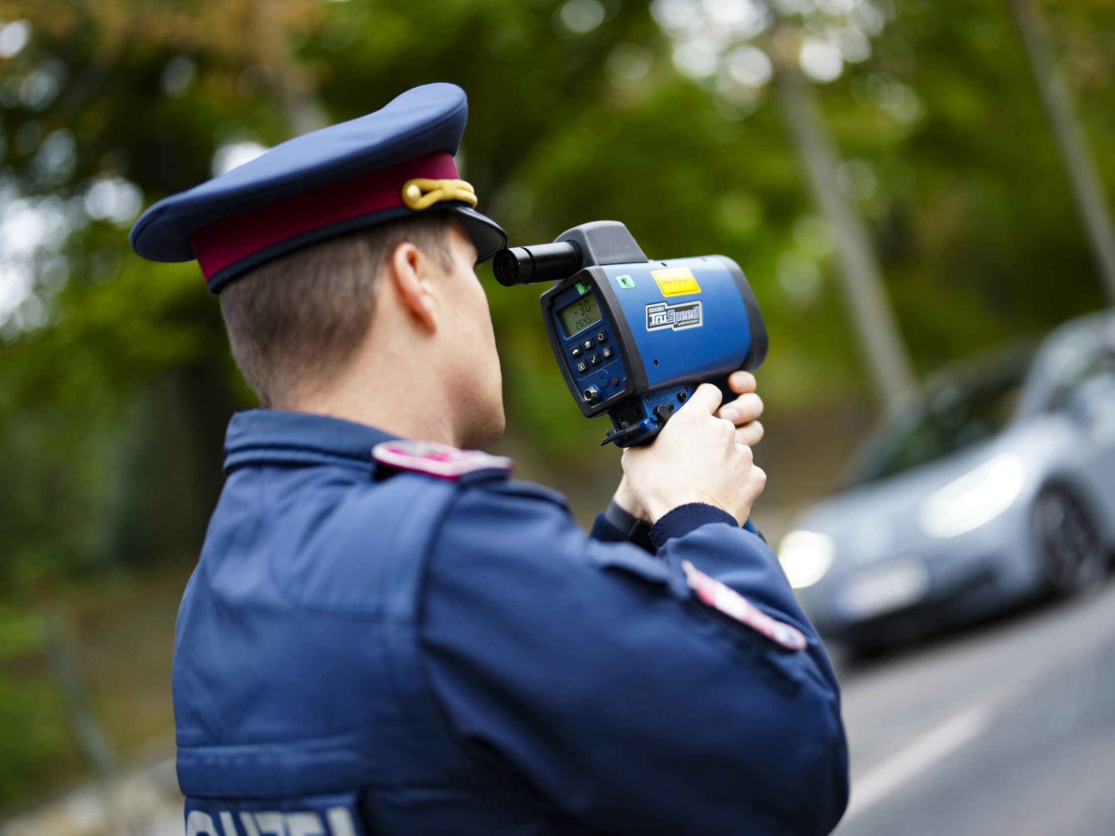 Die Polizei verstärkt die Verkehrsüberwachung rund um Ostern. Die Polizei verstärkt die Verkehrsüberwachung rund um Ostern.