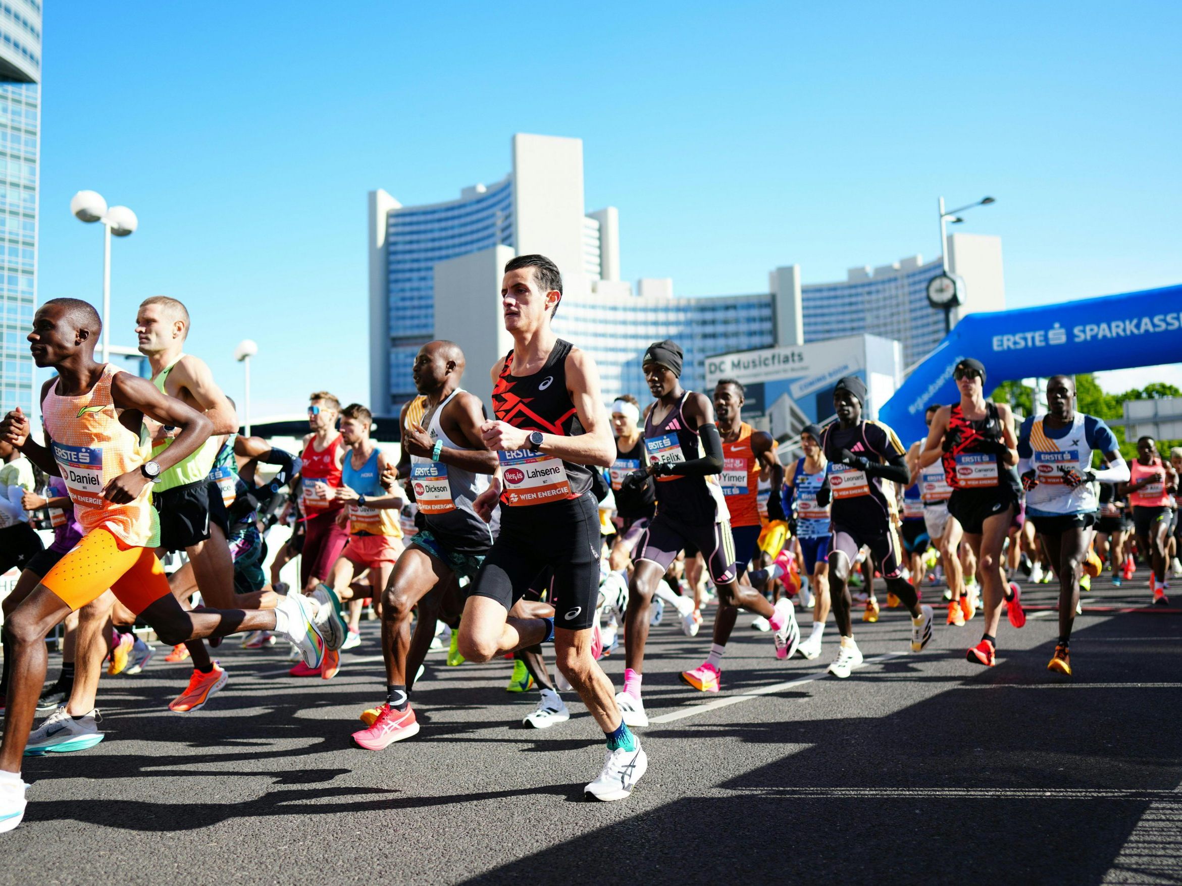 Live-Ticker zum Wien Marathon 2025 mit allen Ergebnissen und Bildern.