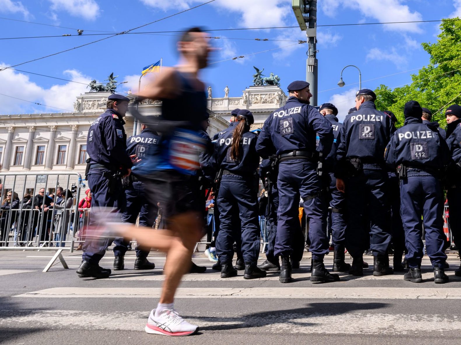 Alle Straßensperren und Umleitungen rund um den Wien Marathon 2025 im Überblick.
