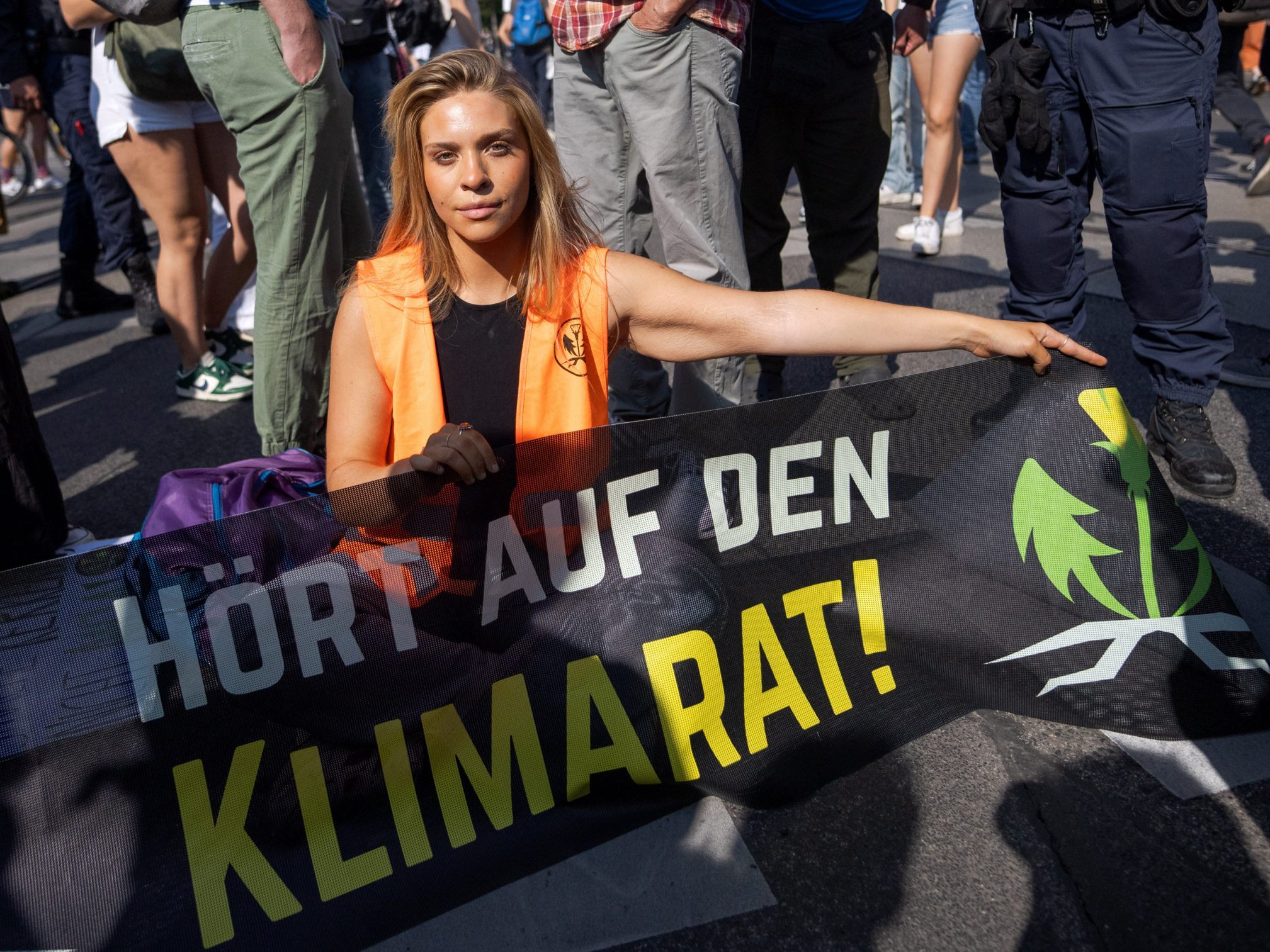 Der deutschen Klimaaktivistin Anja Windl wurde ein Aufenthaltsverbot erteilt.